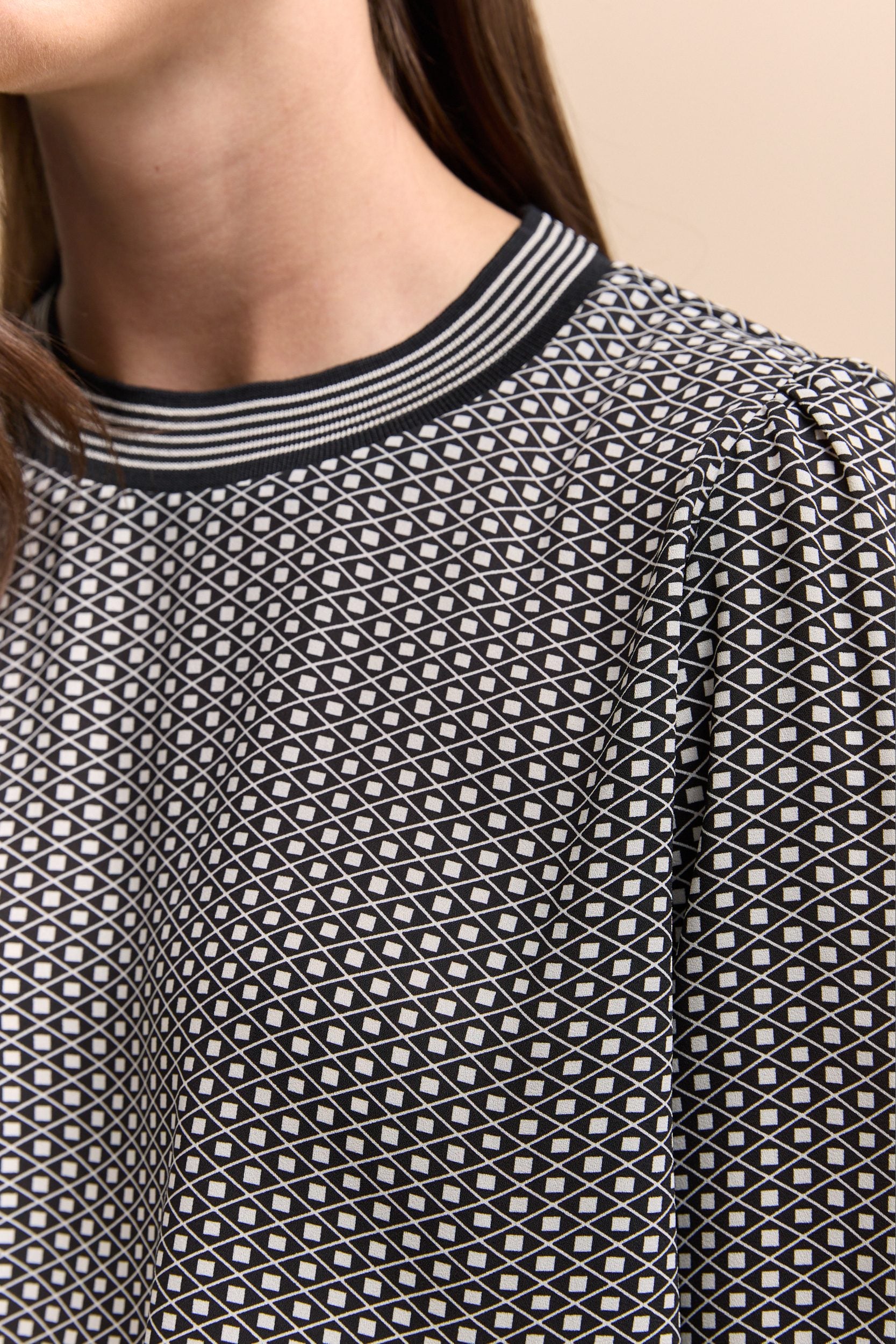 Blouse imprimée à manches bouffantes