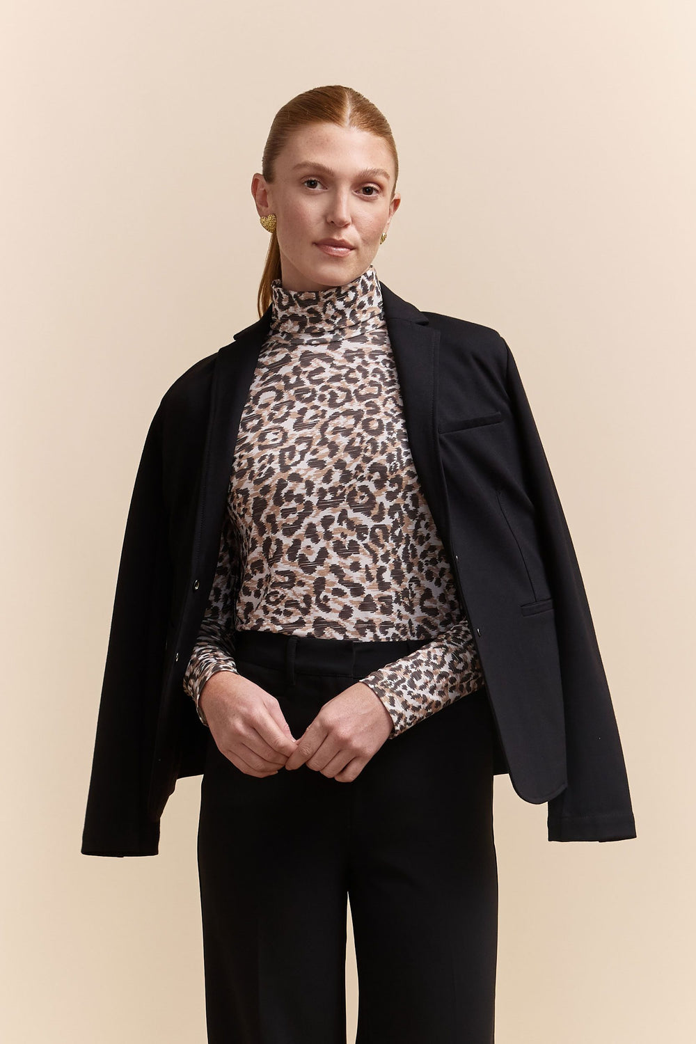 T-shirt col roulé leopard
