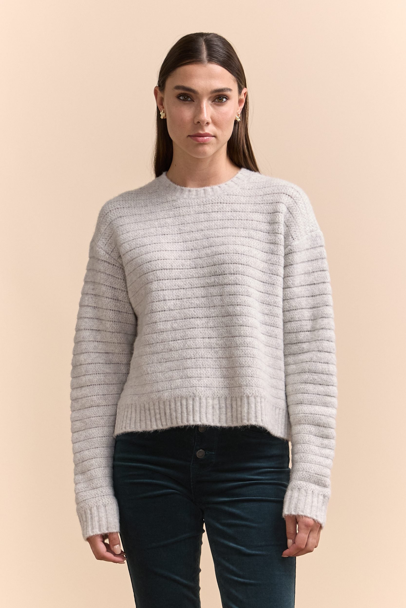 Pull en pointelle à col rond