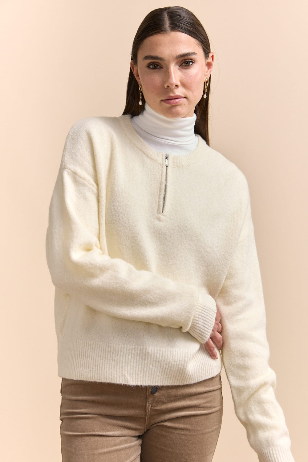 Pull col rond avec zip devant