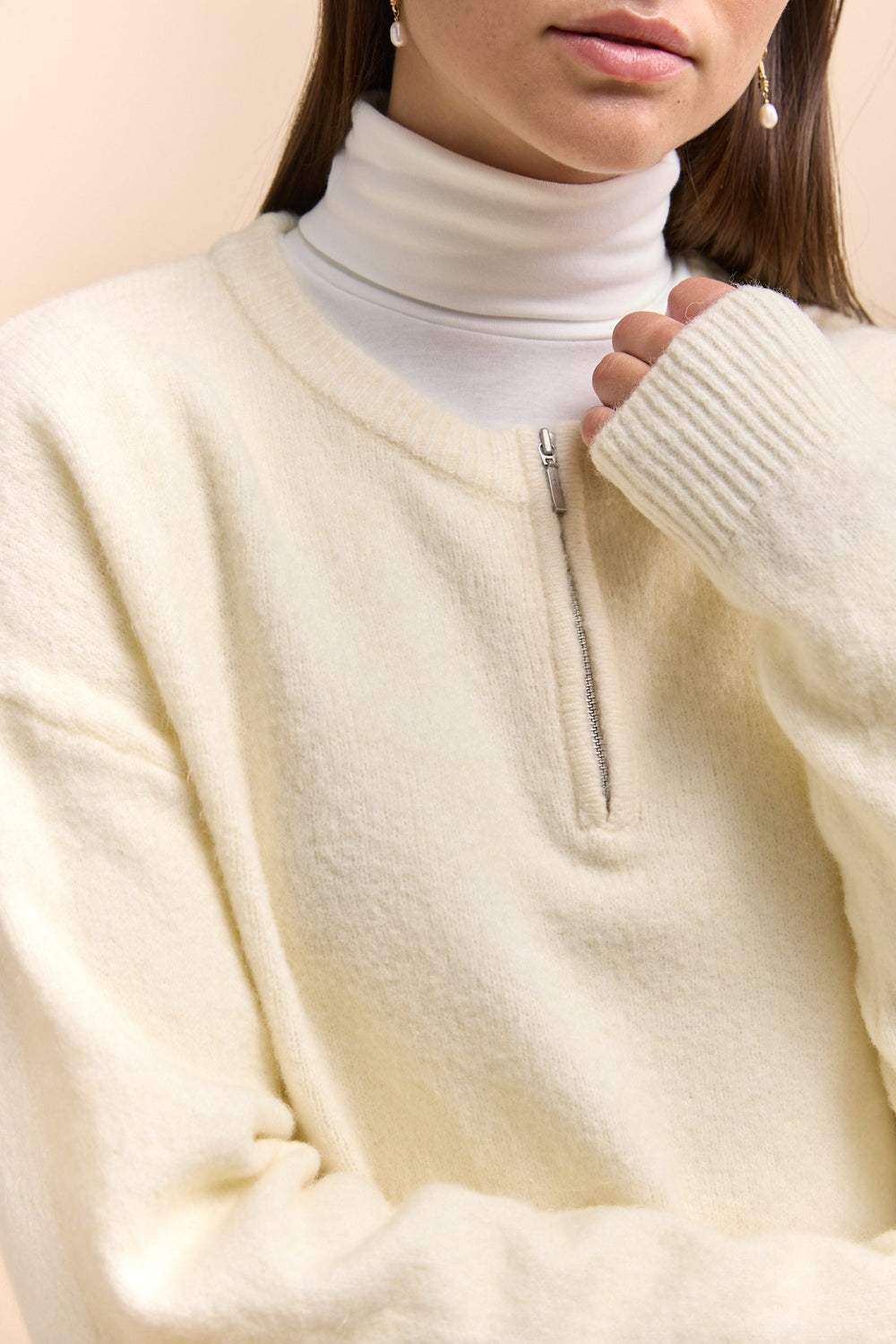 Pull col rond avec zip devant