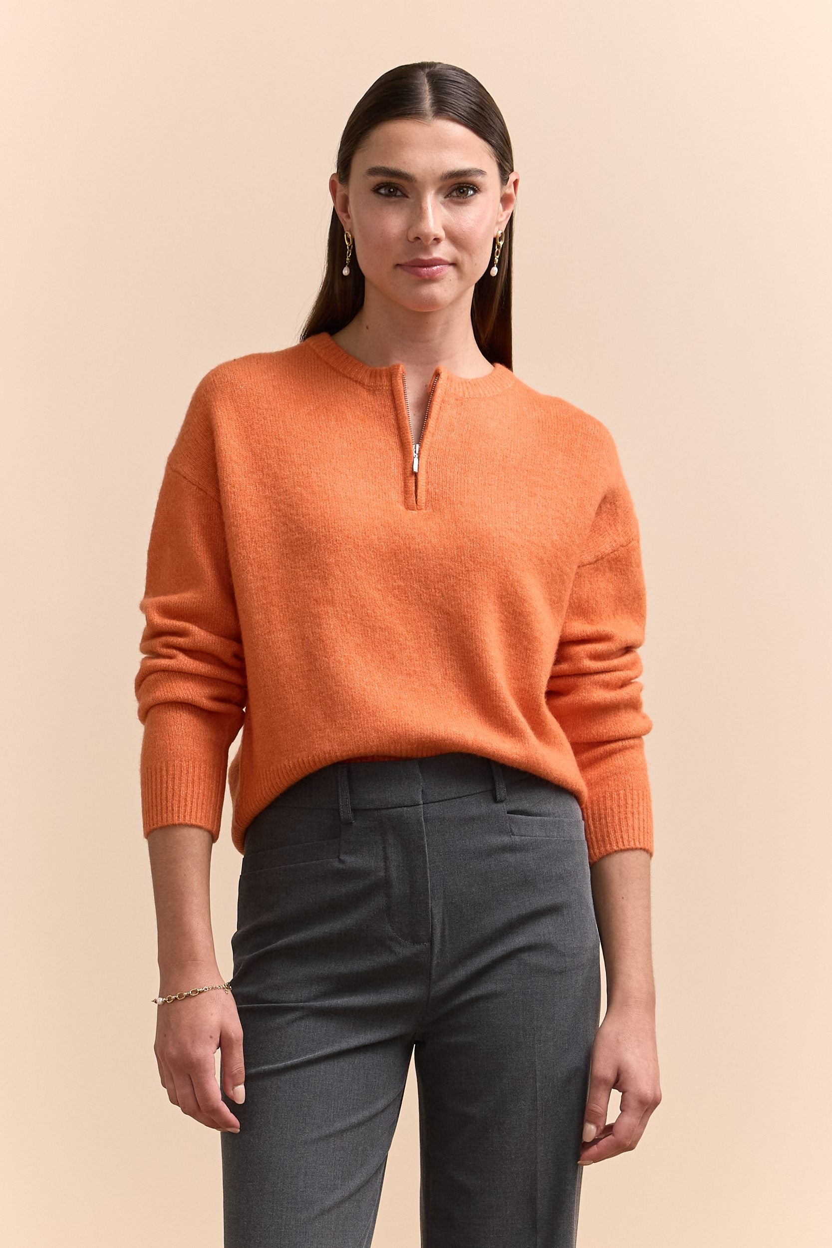 Pull col rond avec zip devant