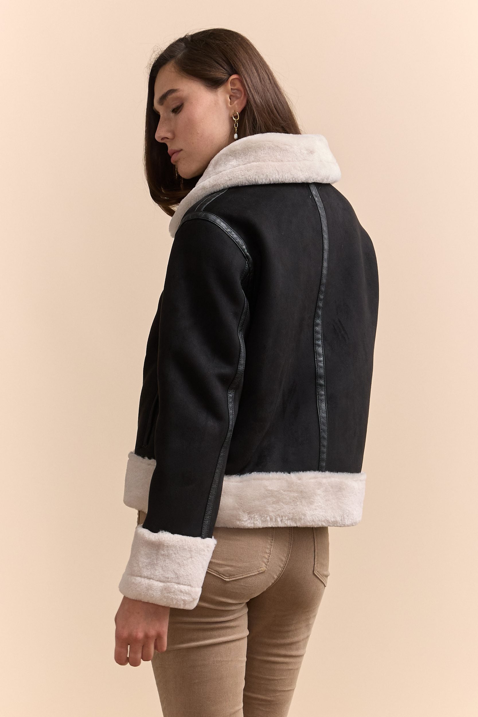 Manteau en faux mouton renversé