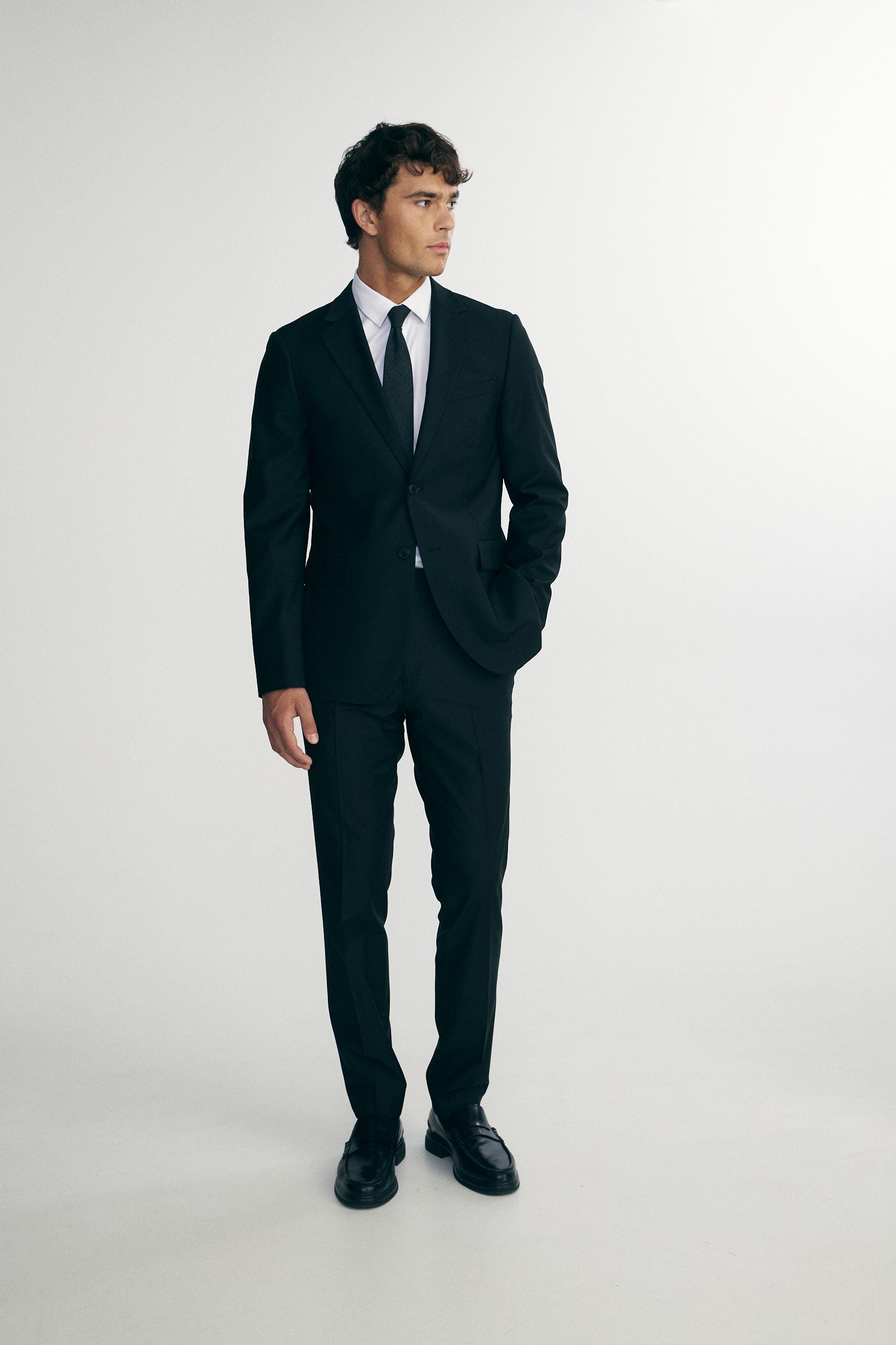 Veston ajusté essentiel