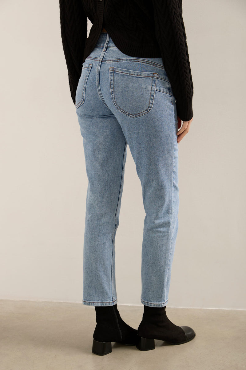 Push up high waisted jeans