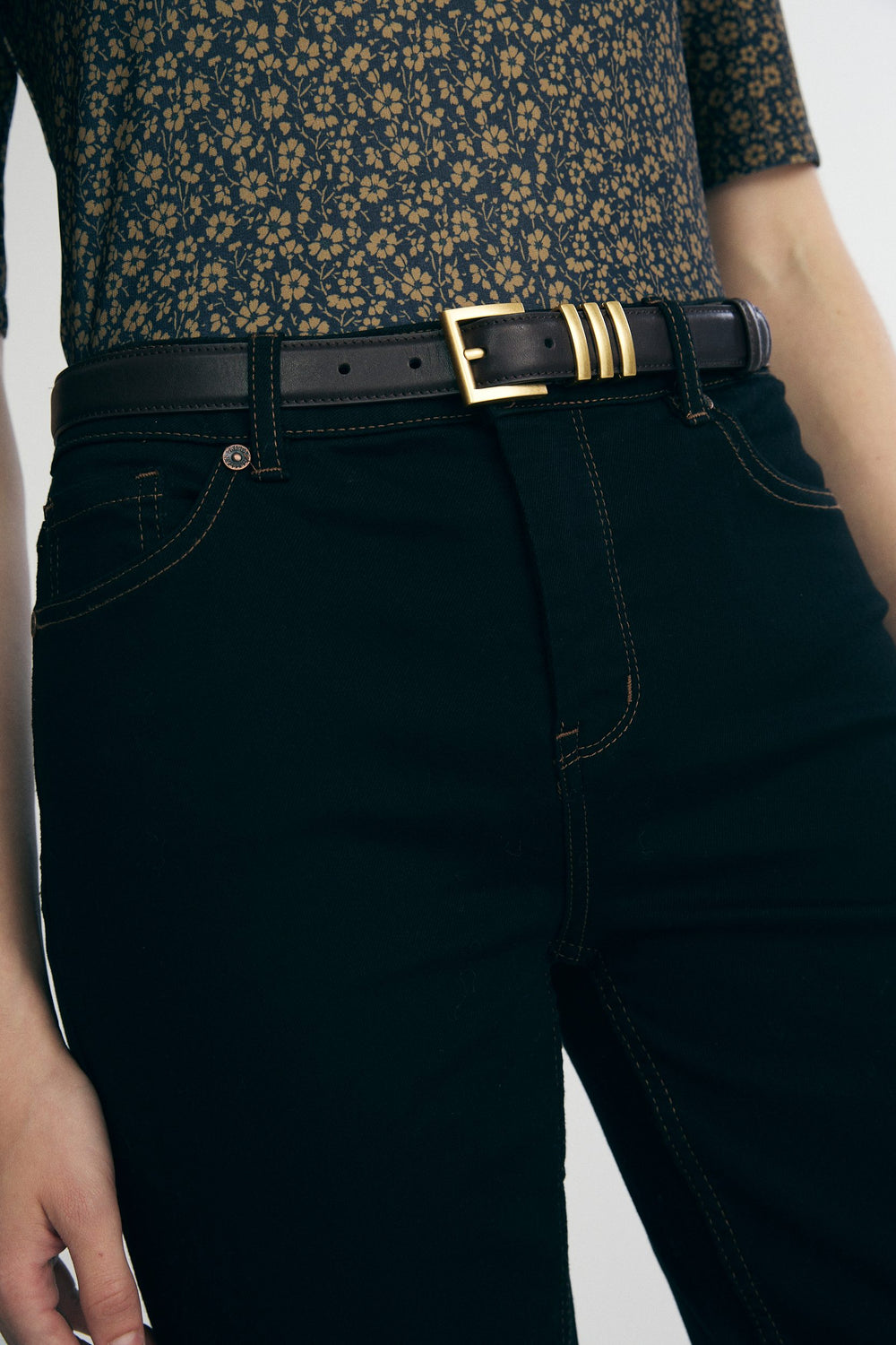 Ceinture avec boucle en or