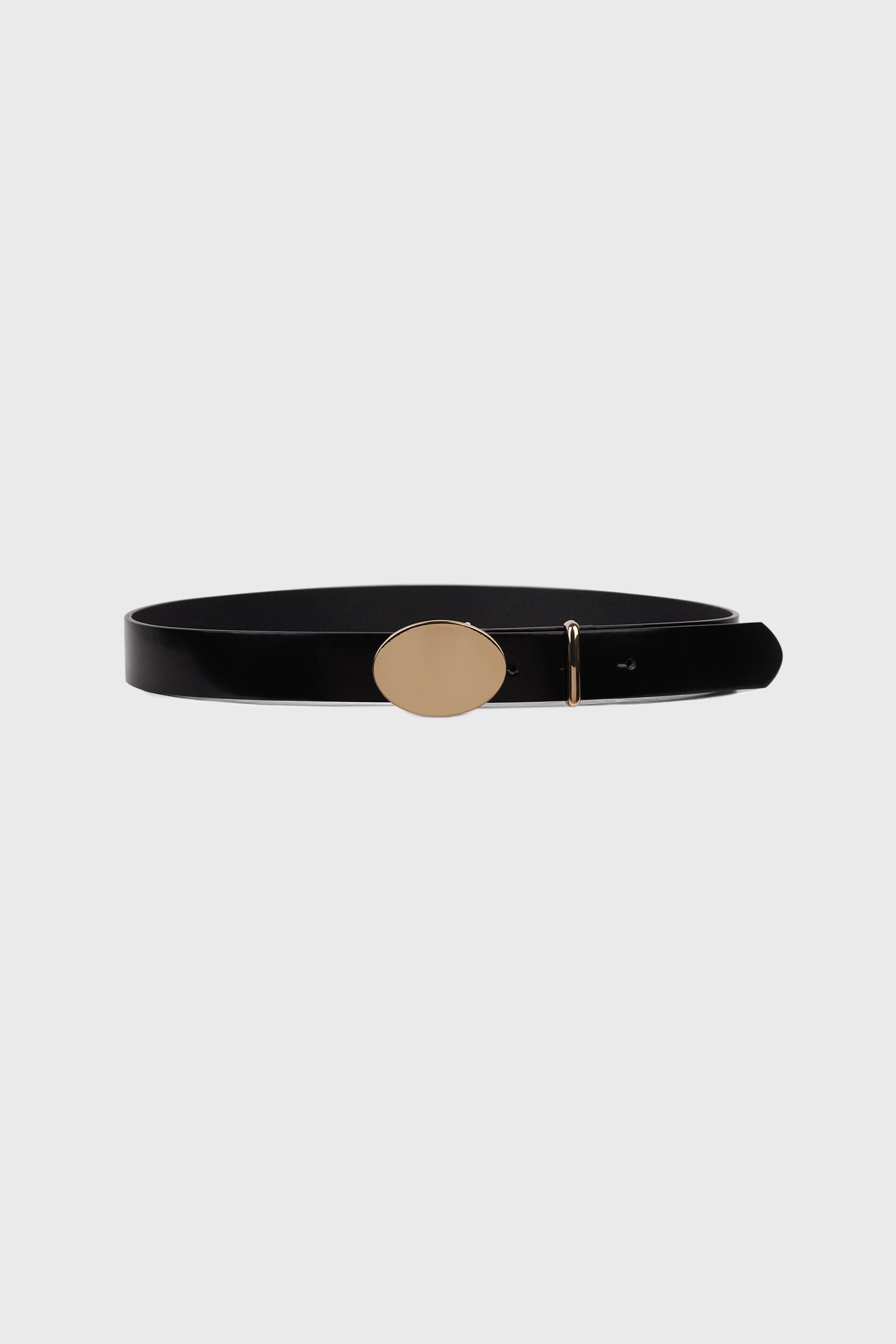 Ceinture avec boucle dorée