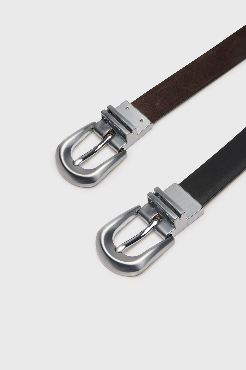 Reversible belt
