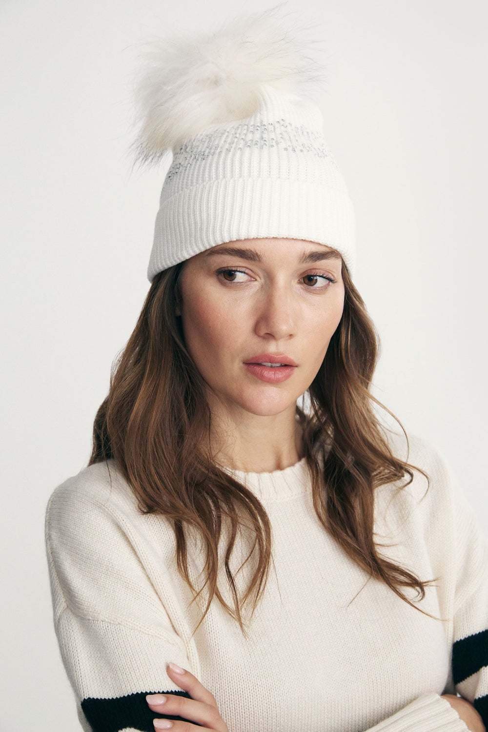 Pom-pom beanie with crystals