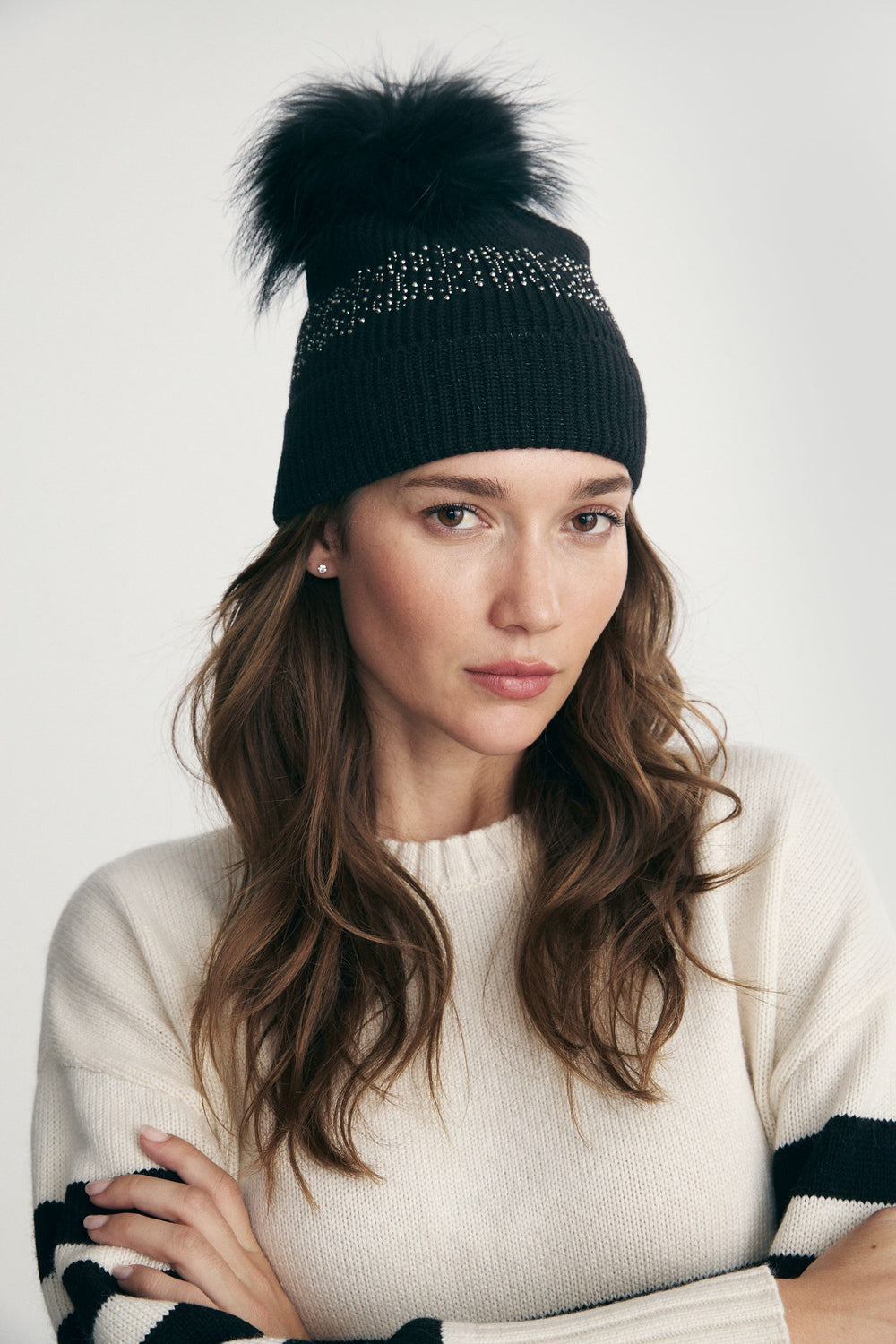 Pom-pom beanie with crystals