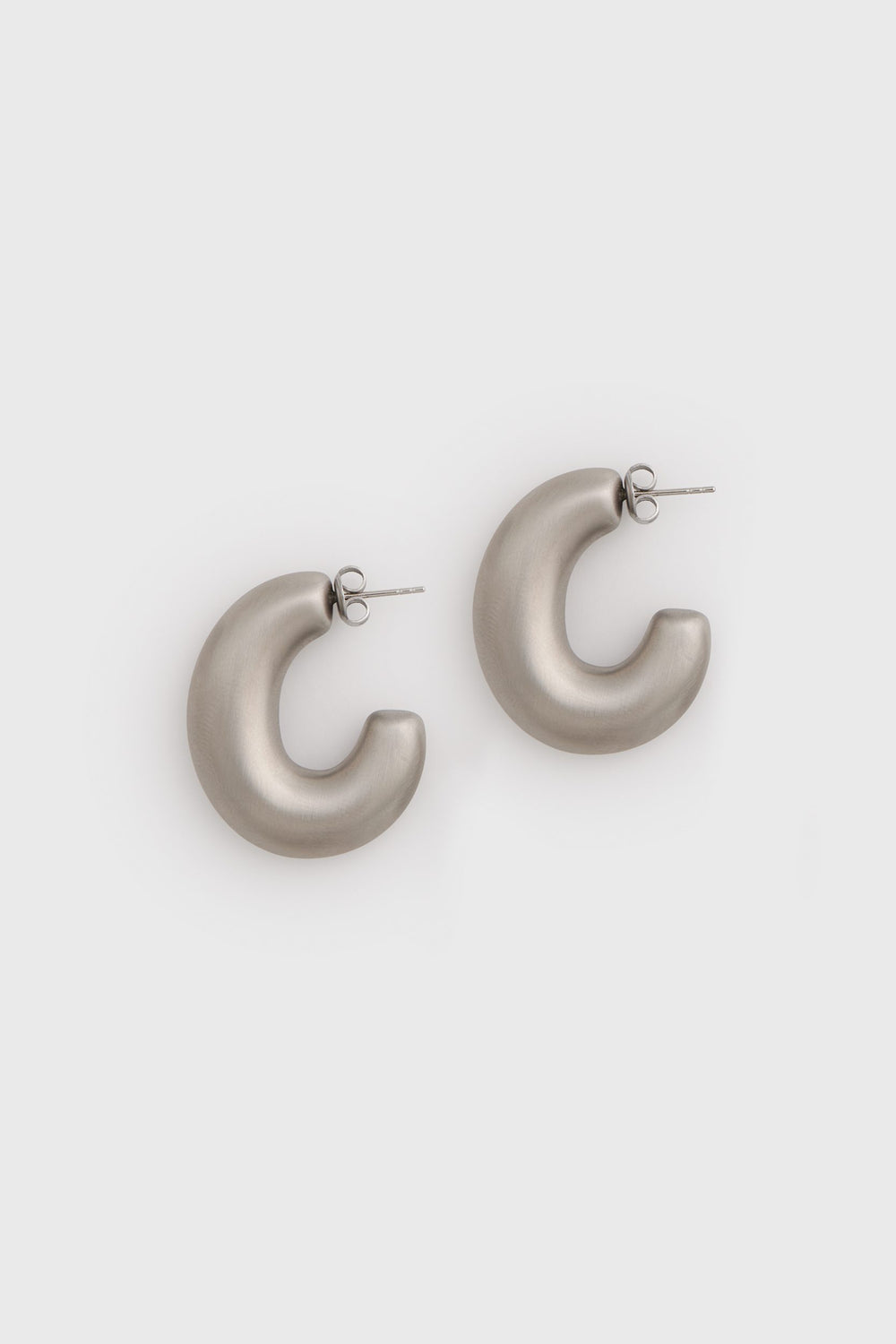 Boucle d'oreille avec perle