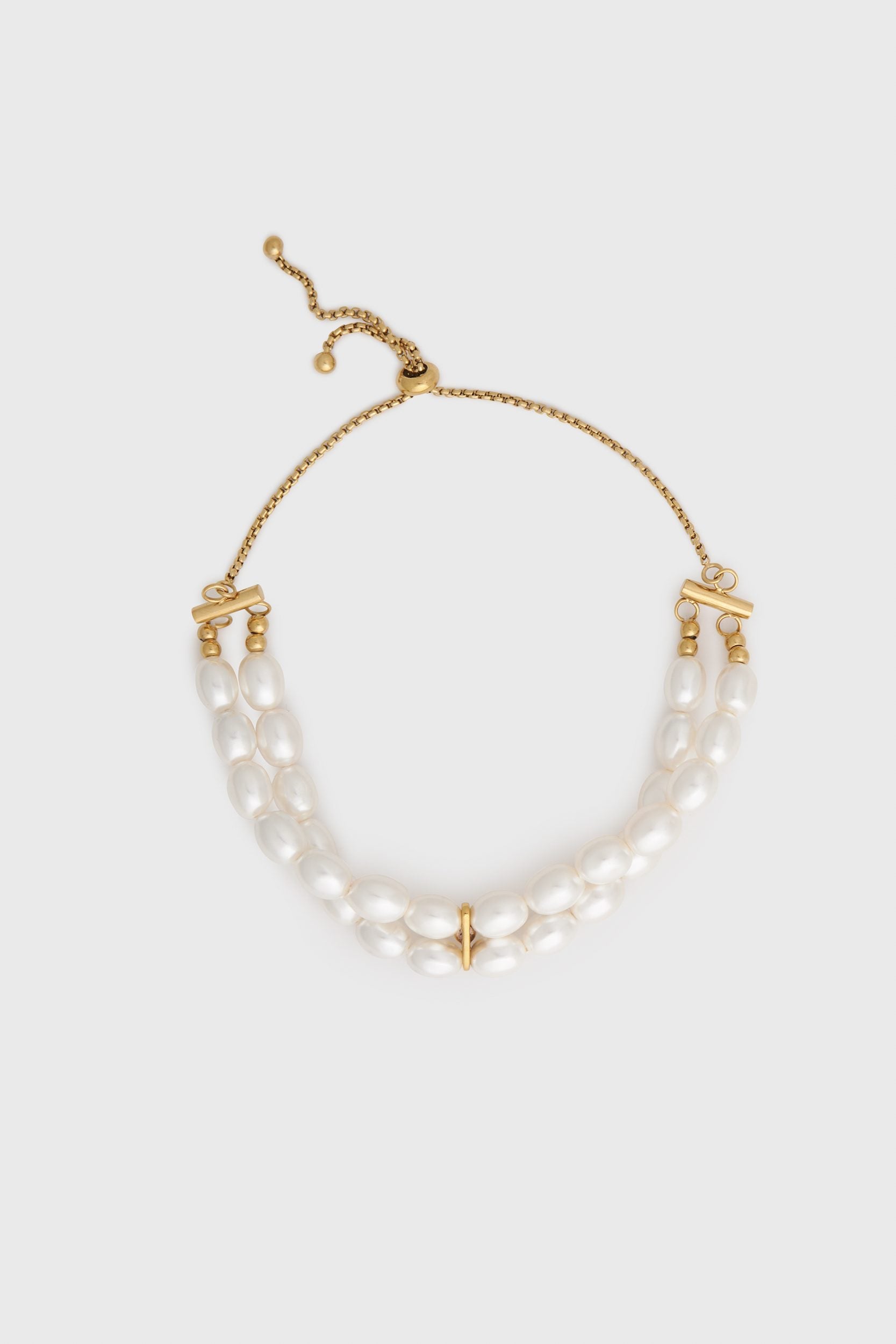 Adjustable pearl bracelet
