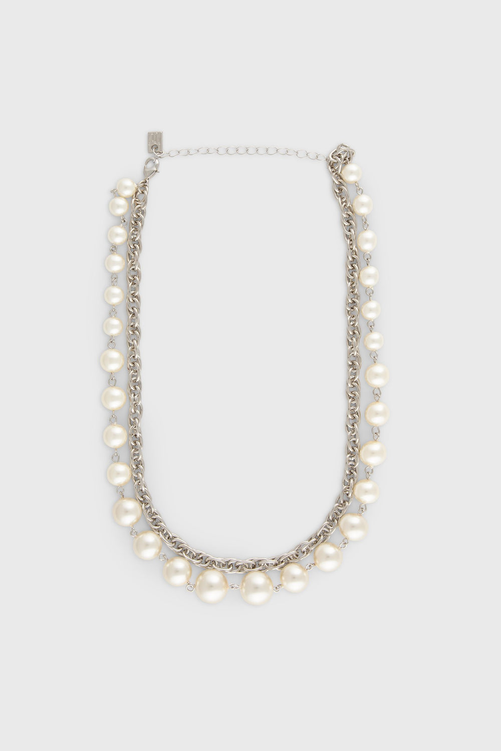 Chain and pearl necklace