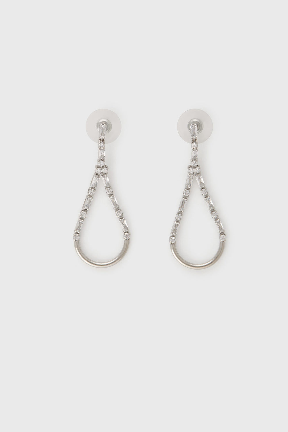 Drop earrings with crystals