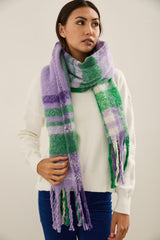 Plaid scarf with fringe