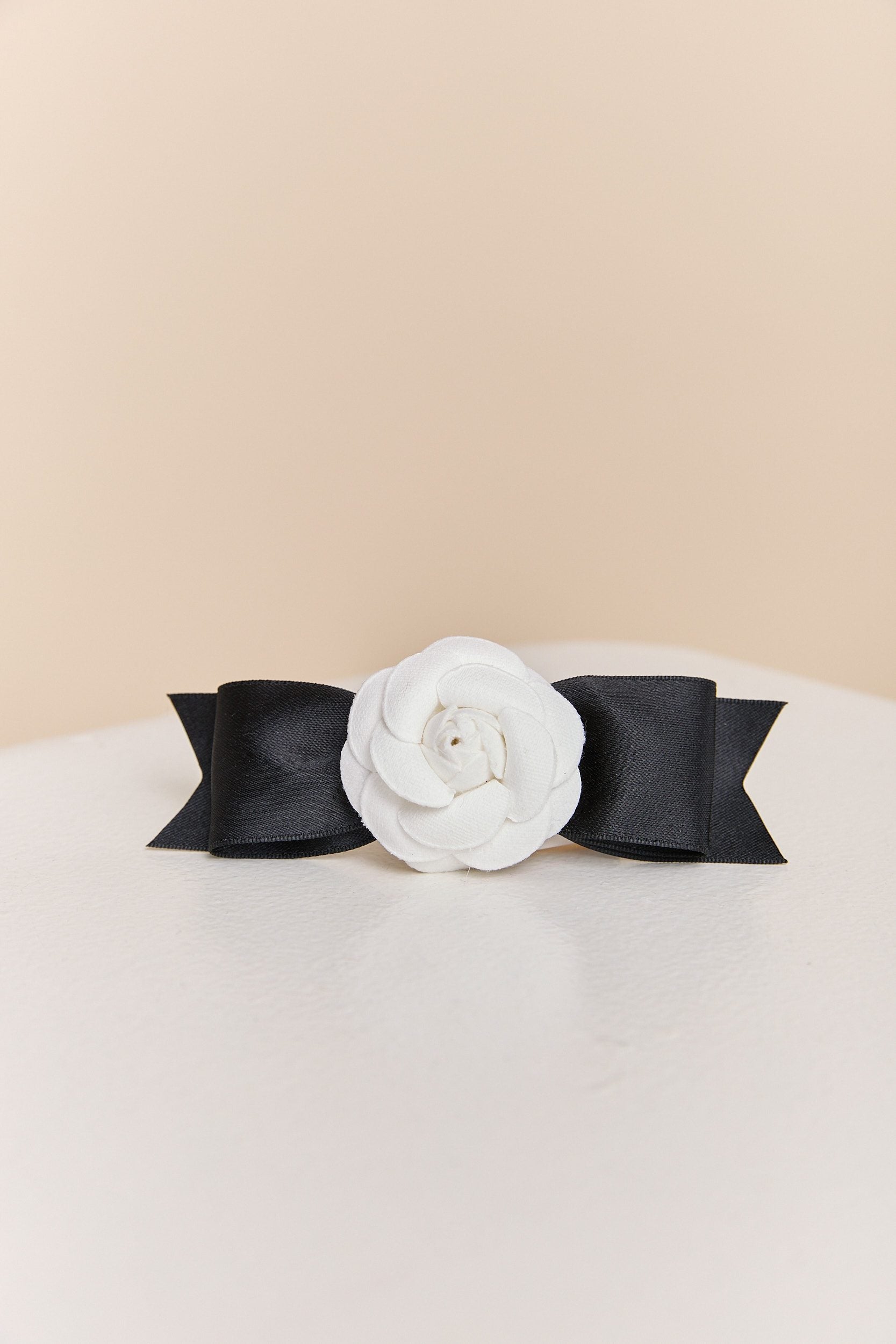 Flower bow hair clip