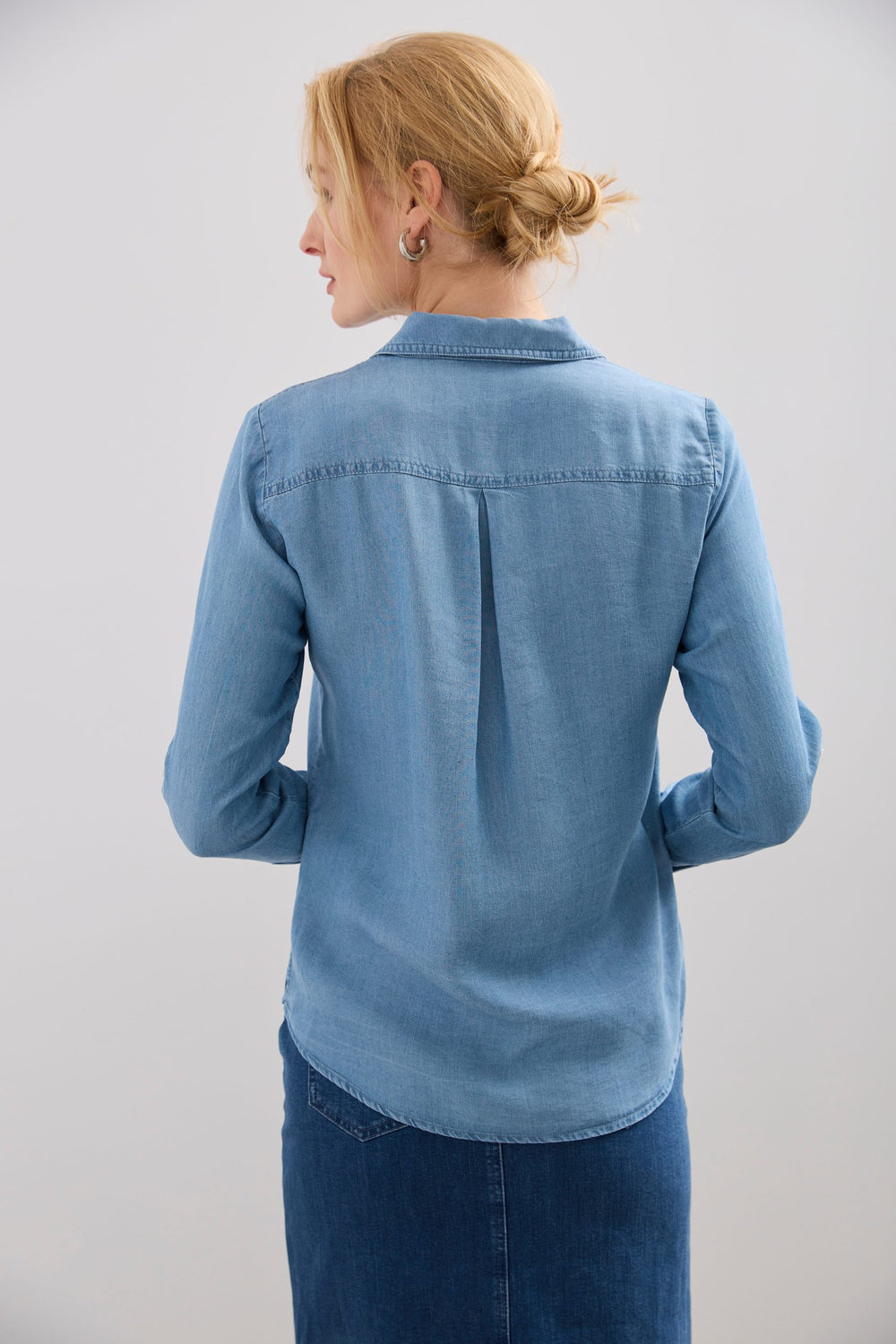 Tencel blouse with appliquéd pockets