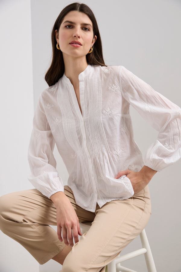 Puffy sleeve shirt with embroidery