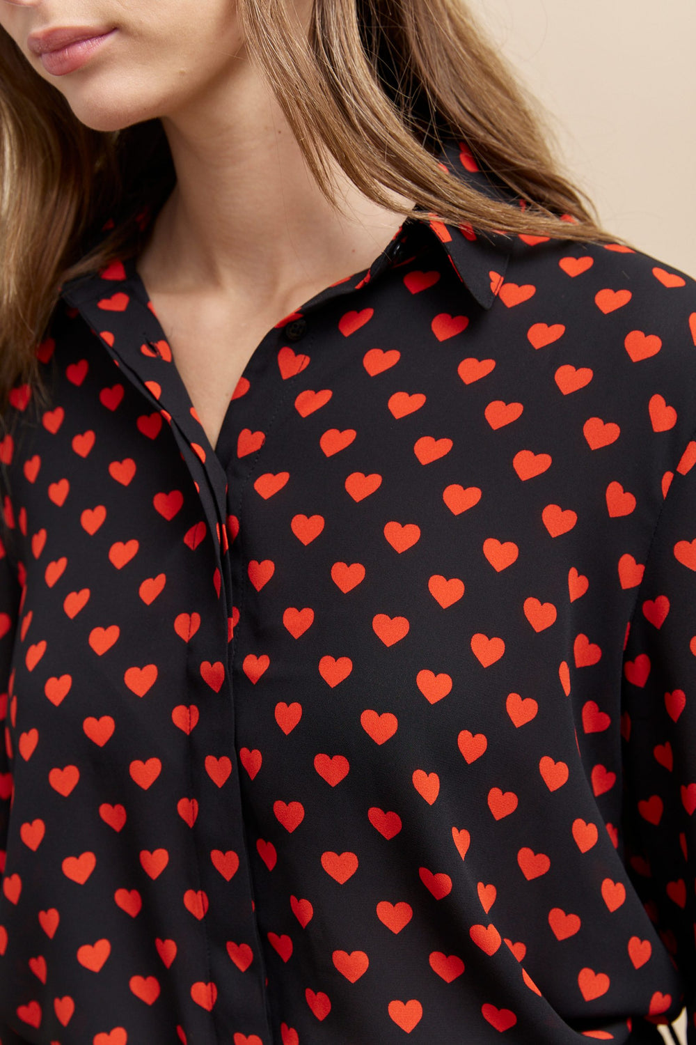 Fluid heart print shirt