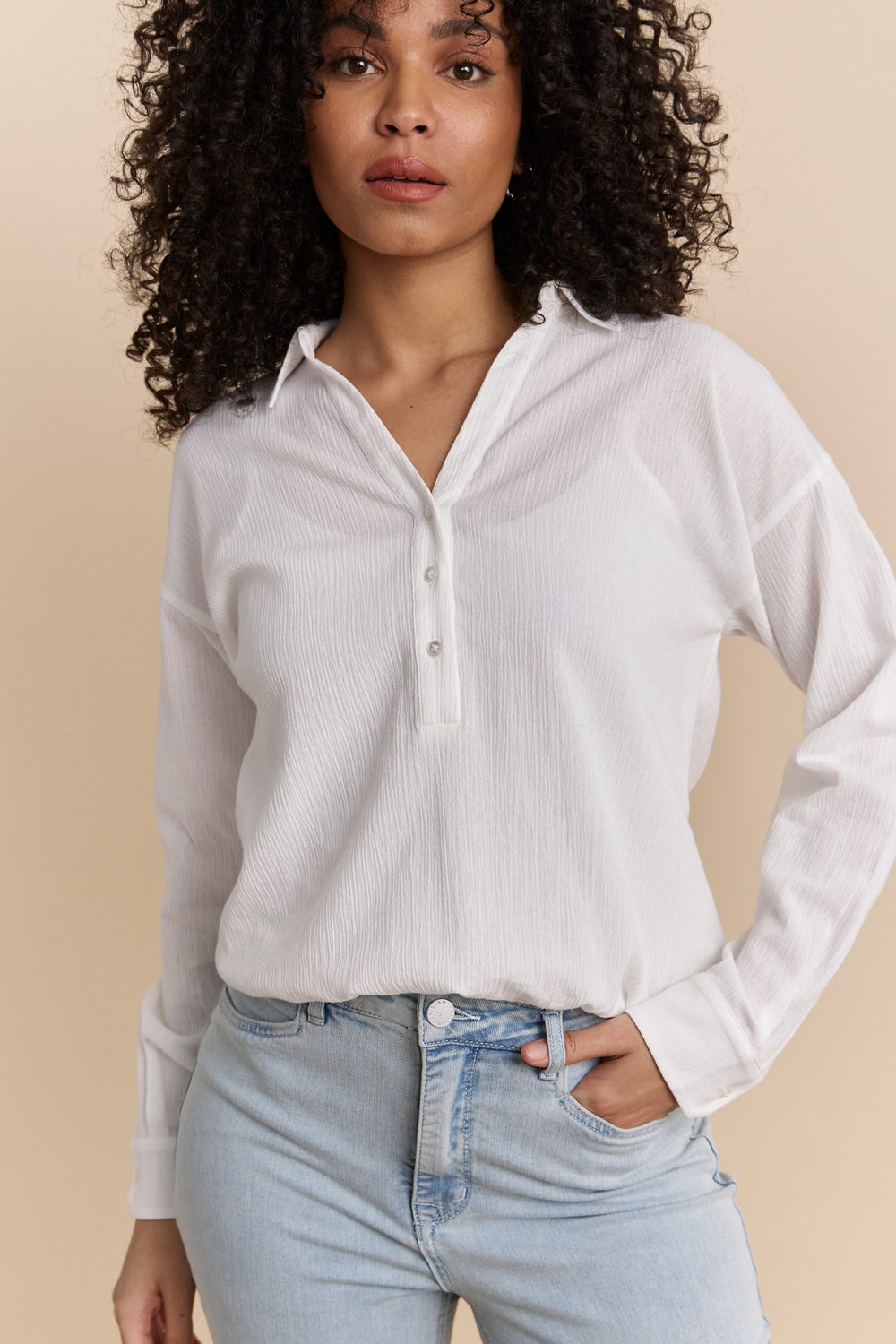 Shirt with drawstring
