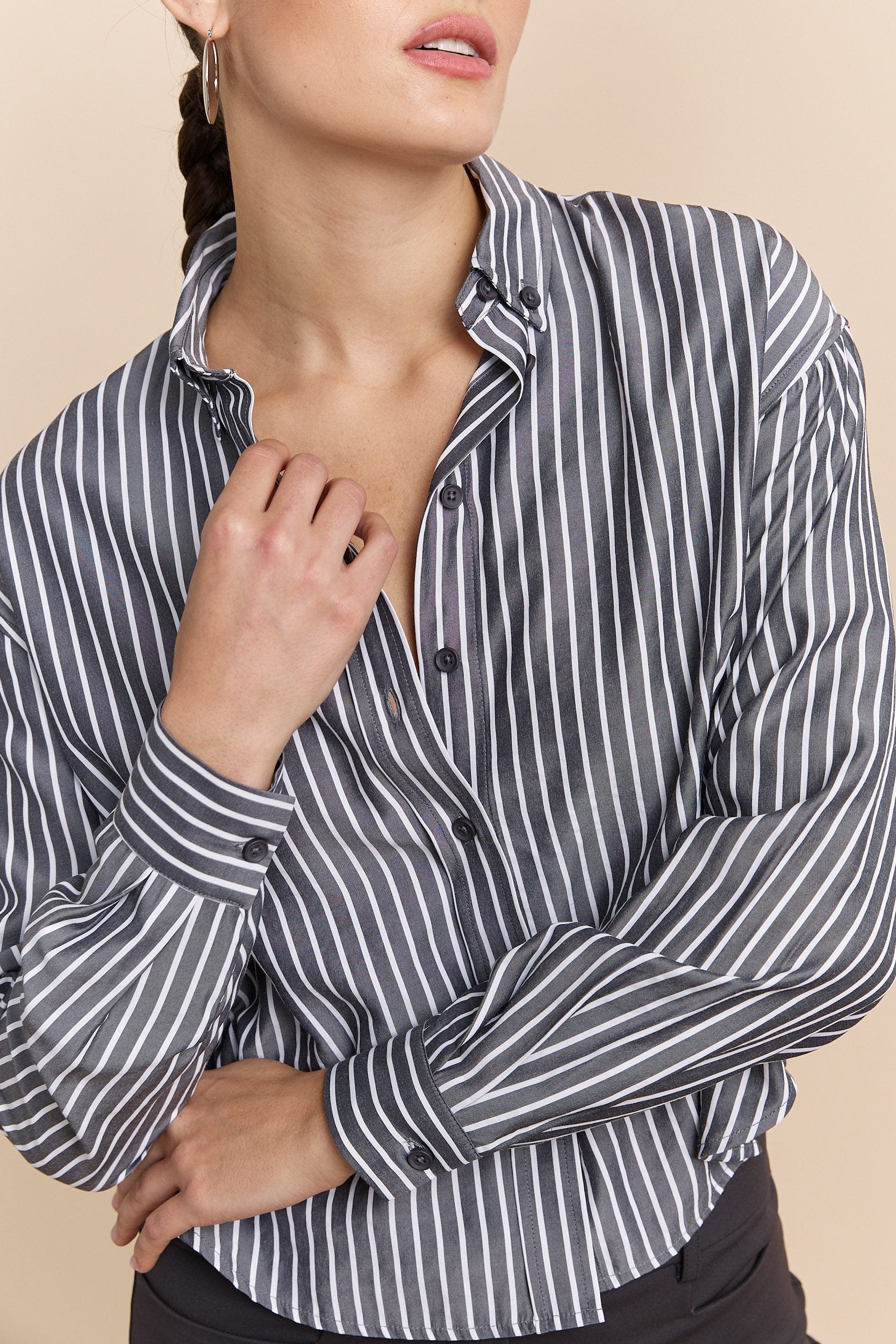 Oversized cropped shirt