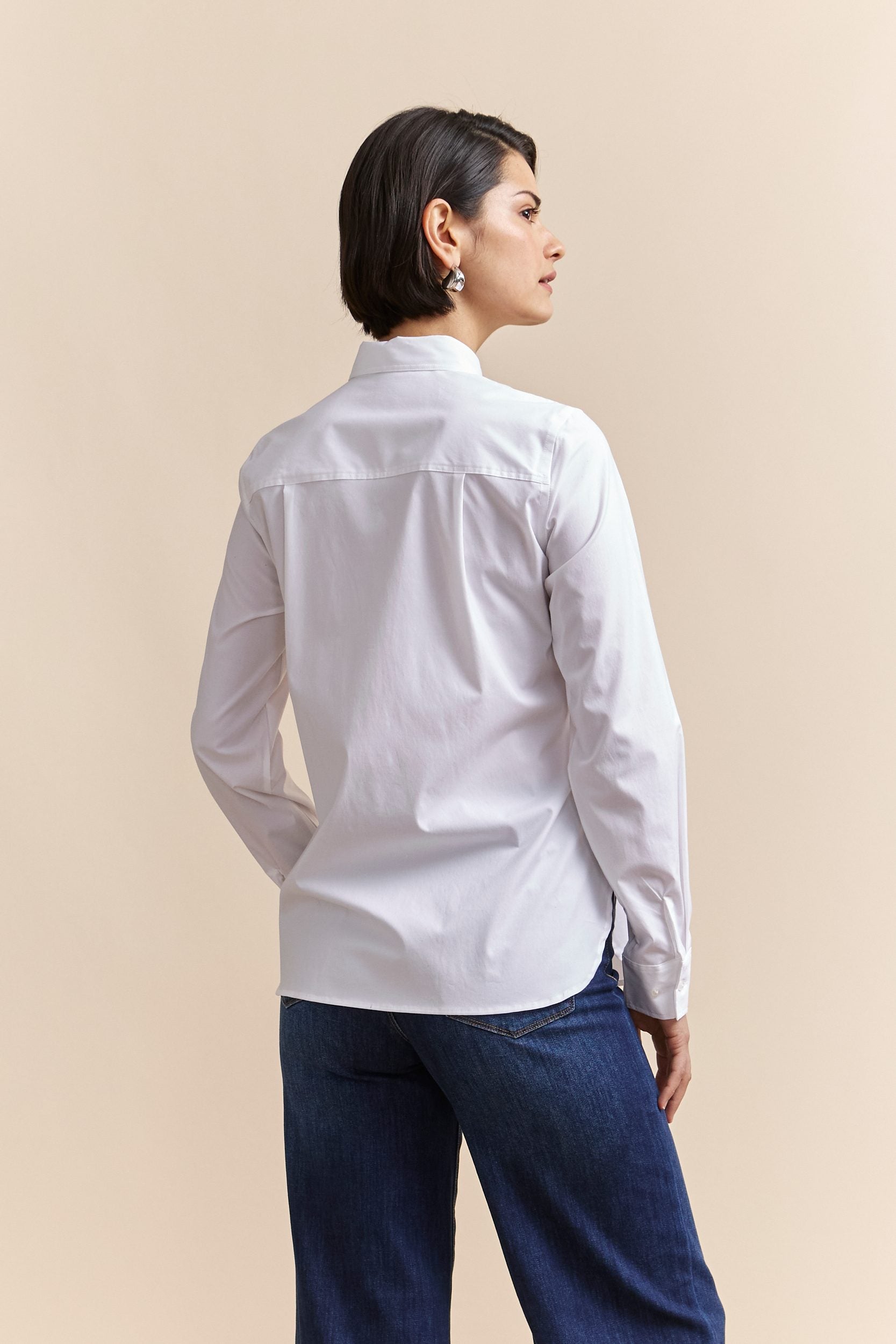 Chemise à col boutonné