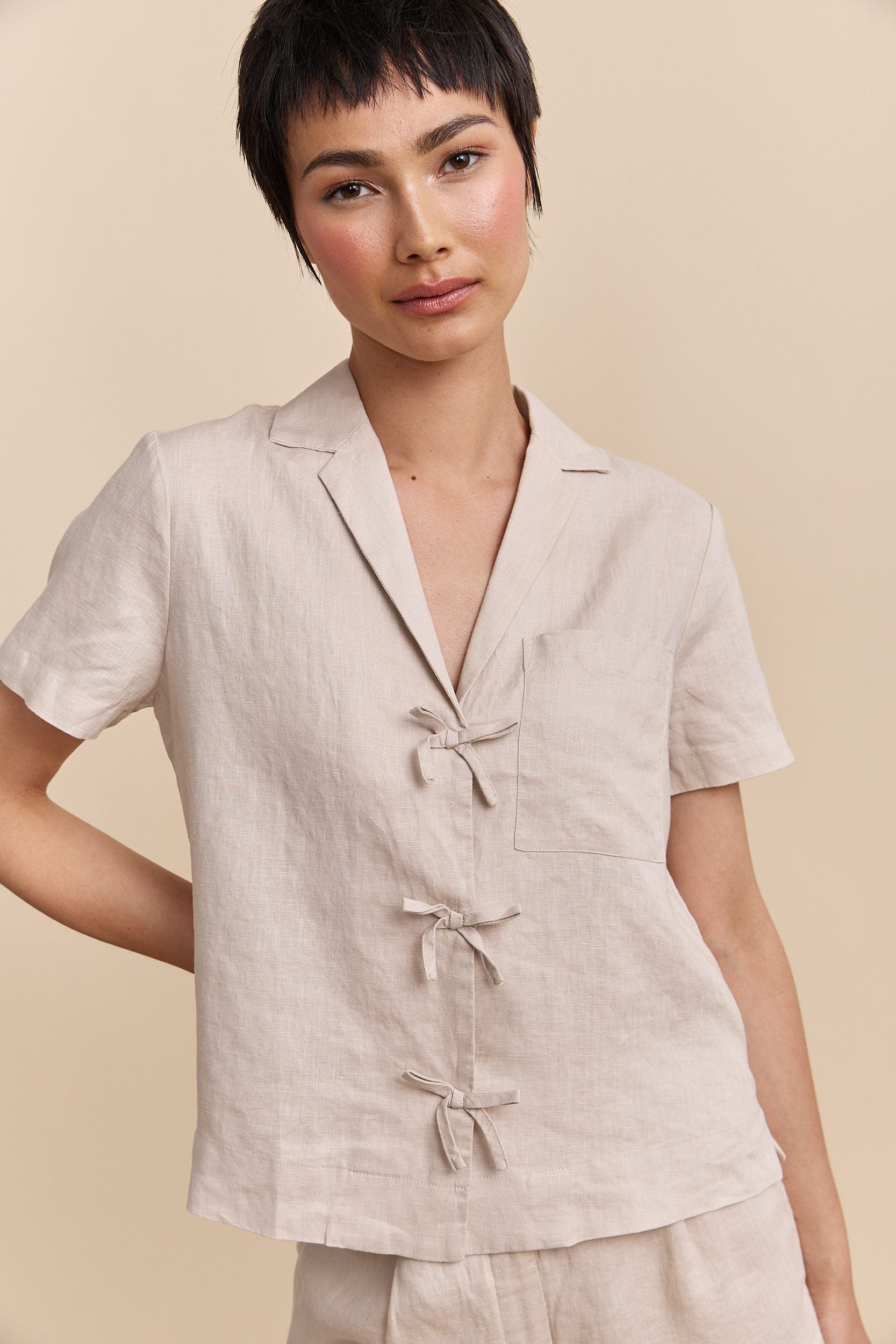 Short sleeve linen shirt