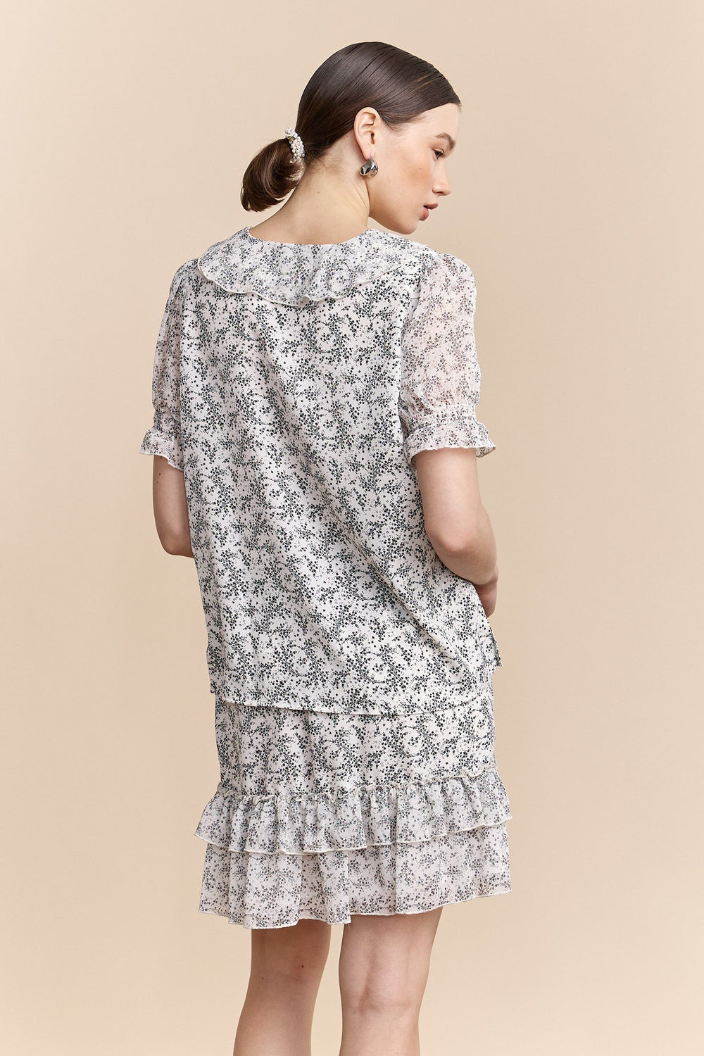 Blouse à imprimé floral avec volants