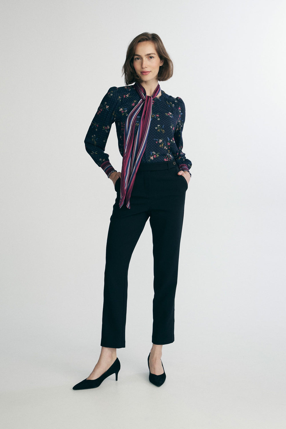Blouse imprimé fleuri avec col noué