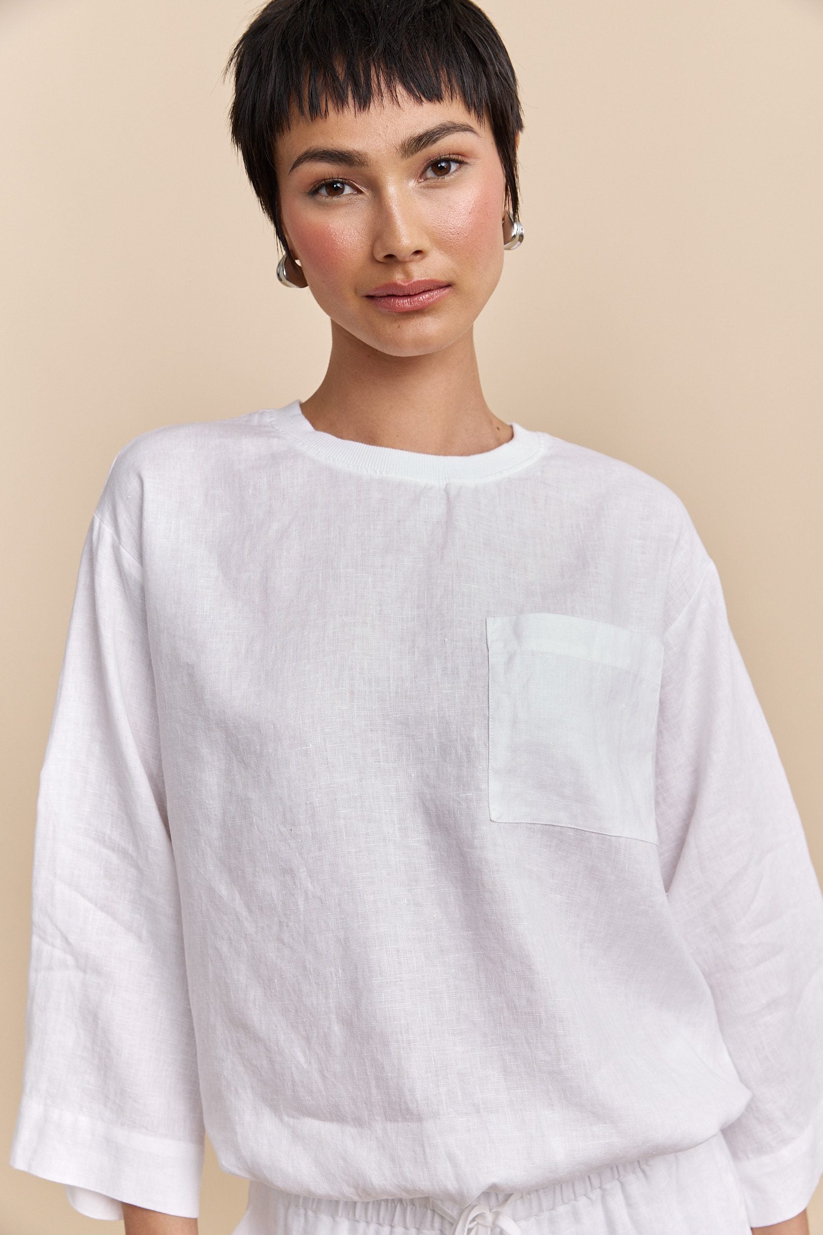 Oversized linen top with drawstring