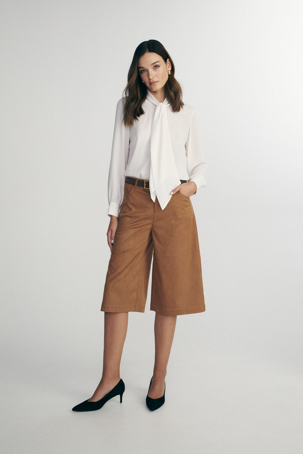 Button-down blouse with tied front