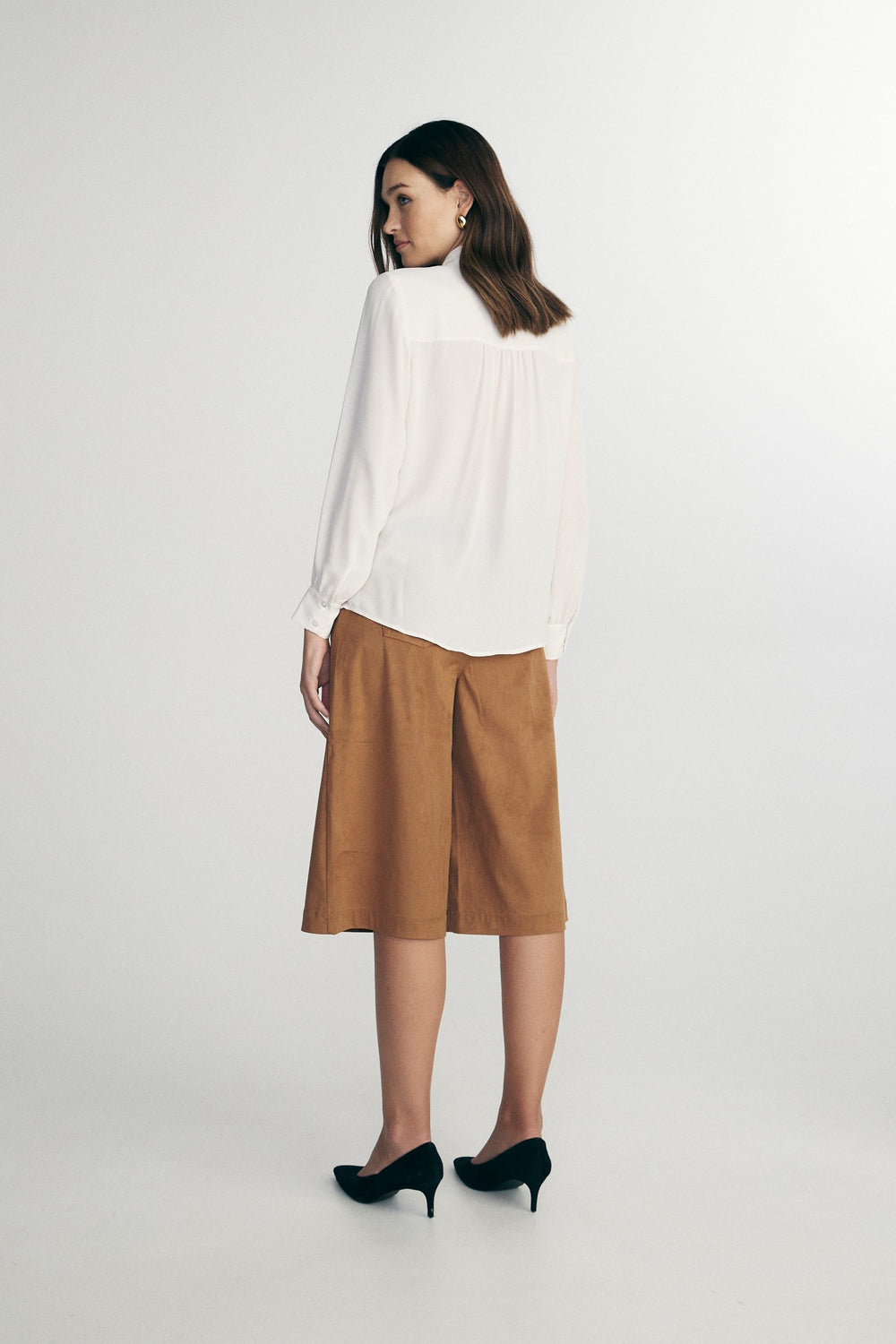 Button-down blouse with tied front