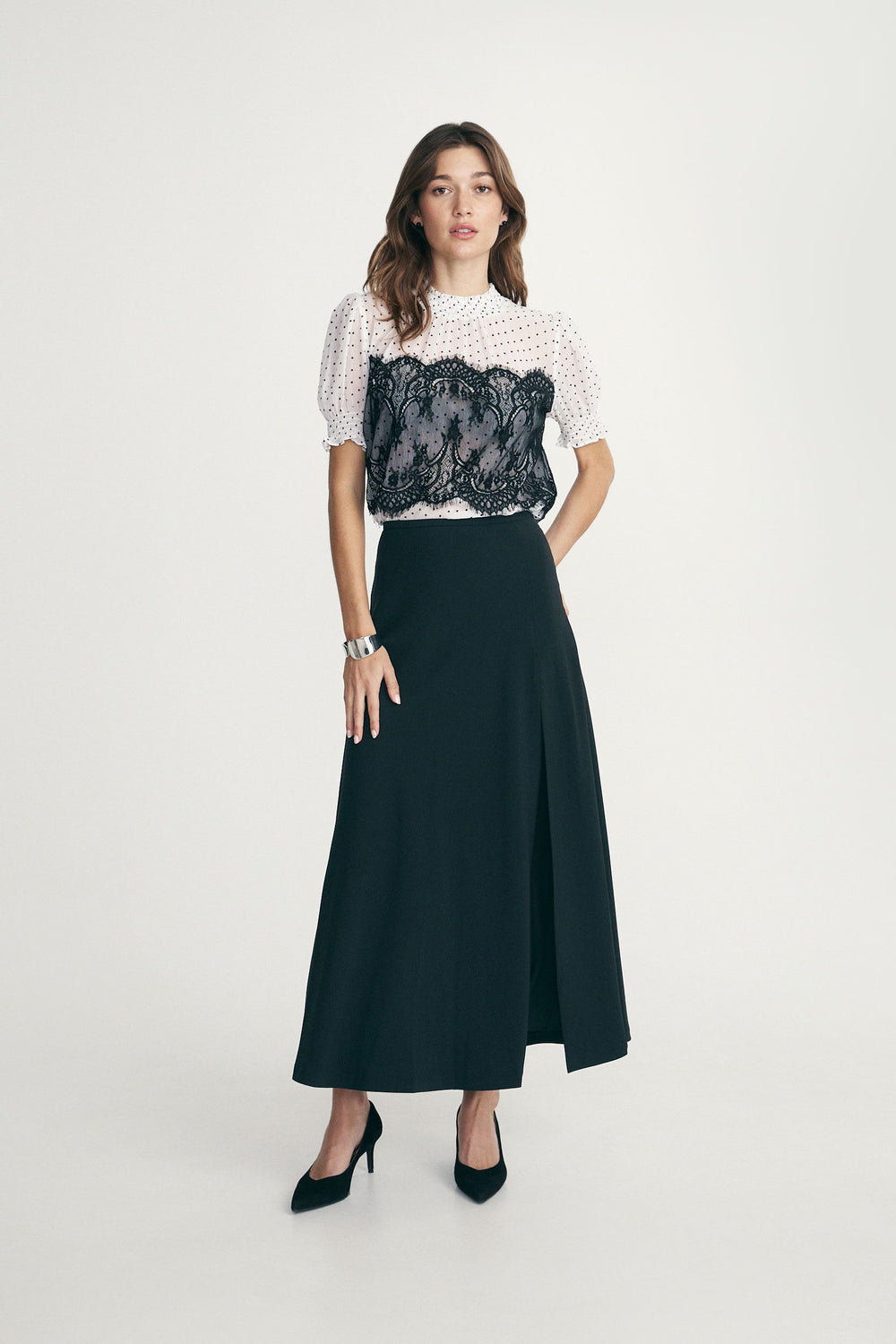 Chemisier en tulle à pois et dentelle