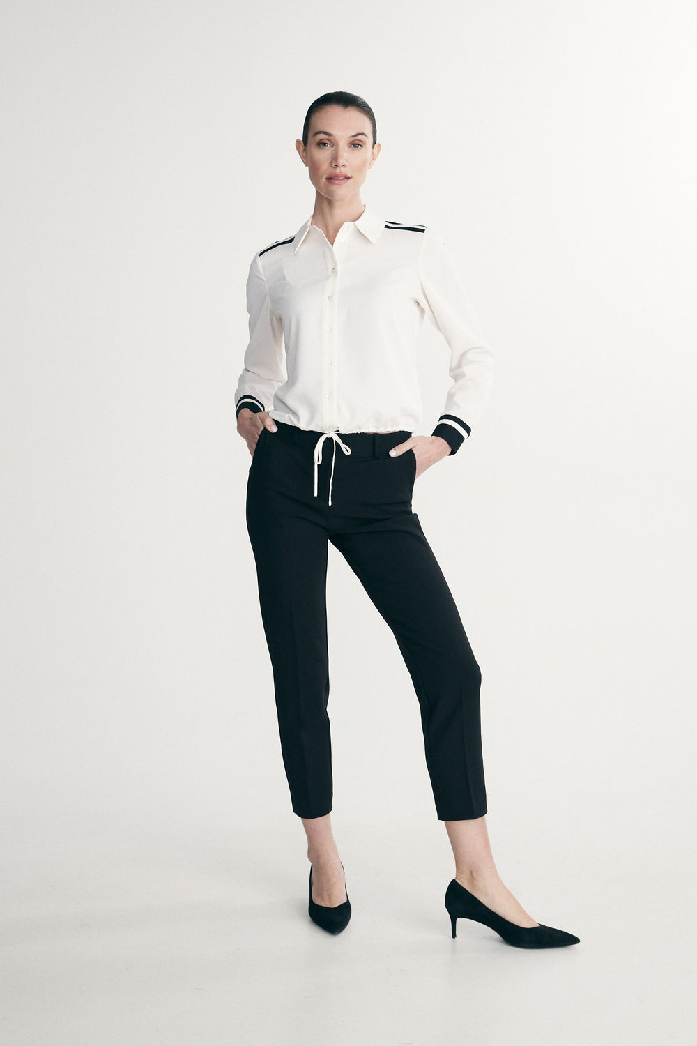 Fluid blouse with drawstring