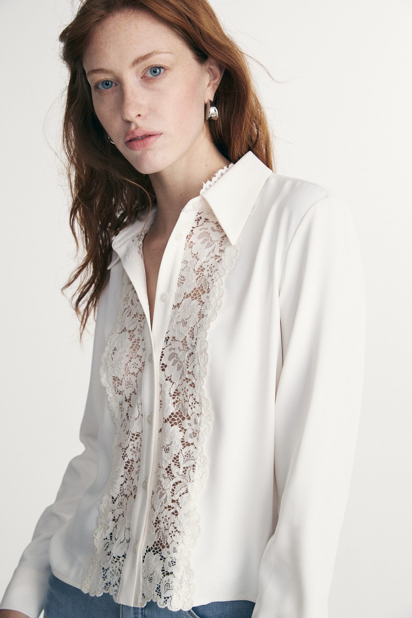 Shirt with lace