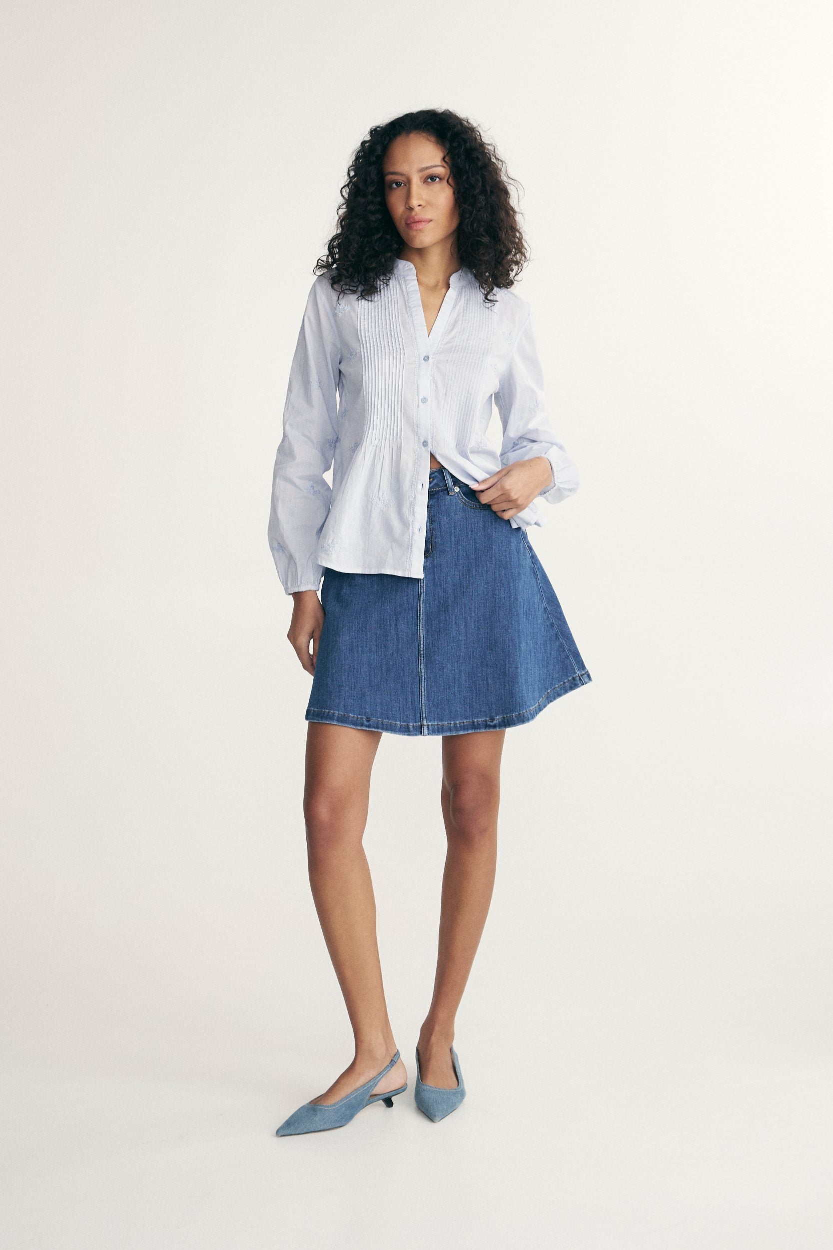 Chemise manche bouffante avec broderie