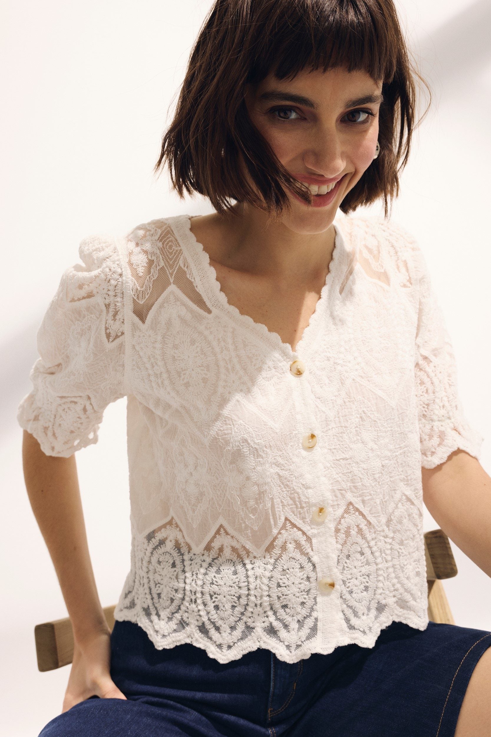 Blouse brodée