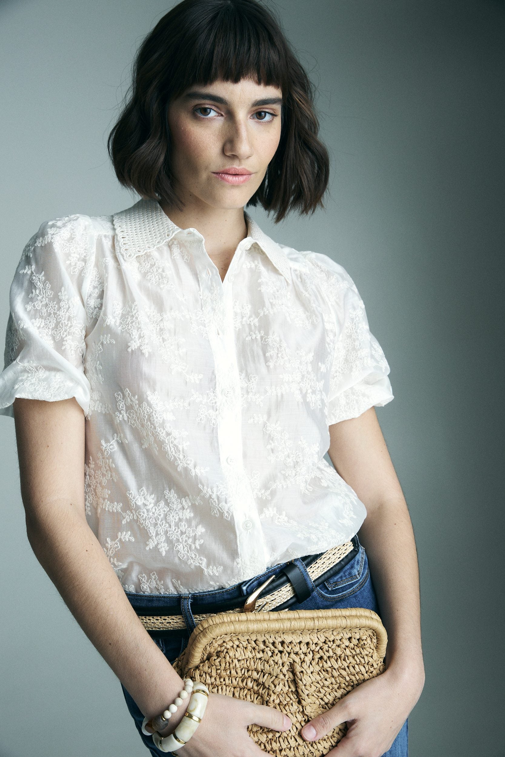 Blouse with crochet collar