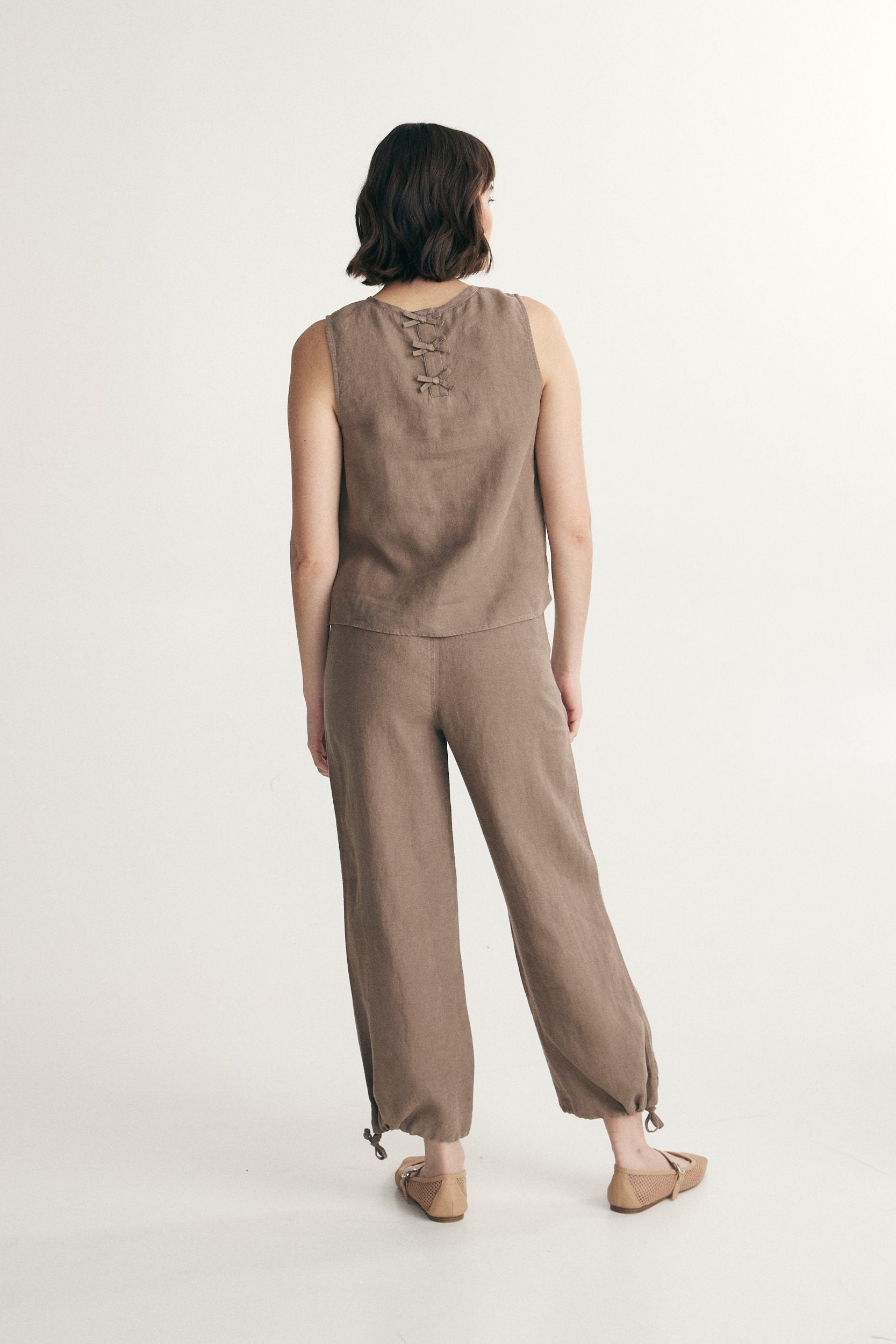 Sleeveless linen top