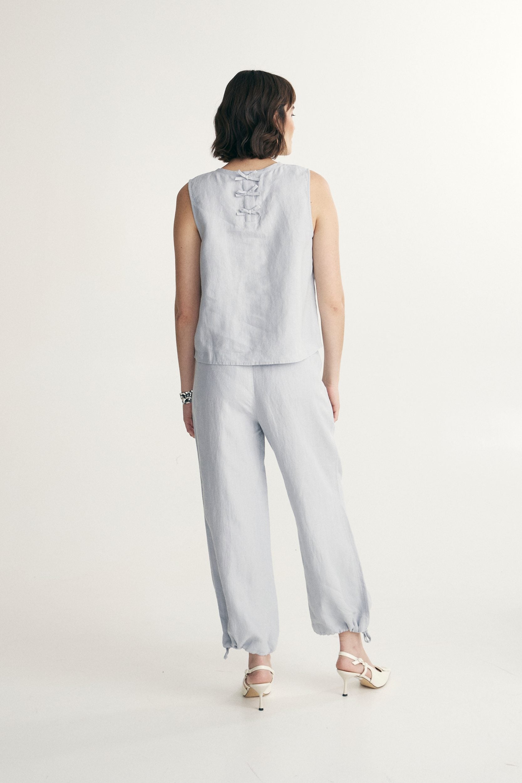 Sleeveless linen top