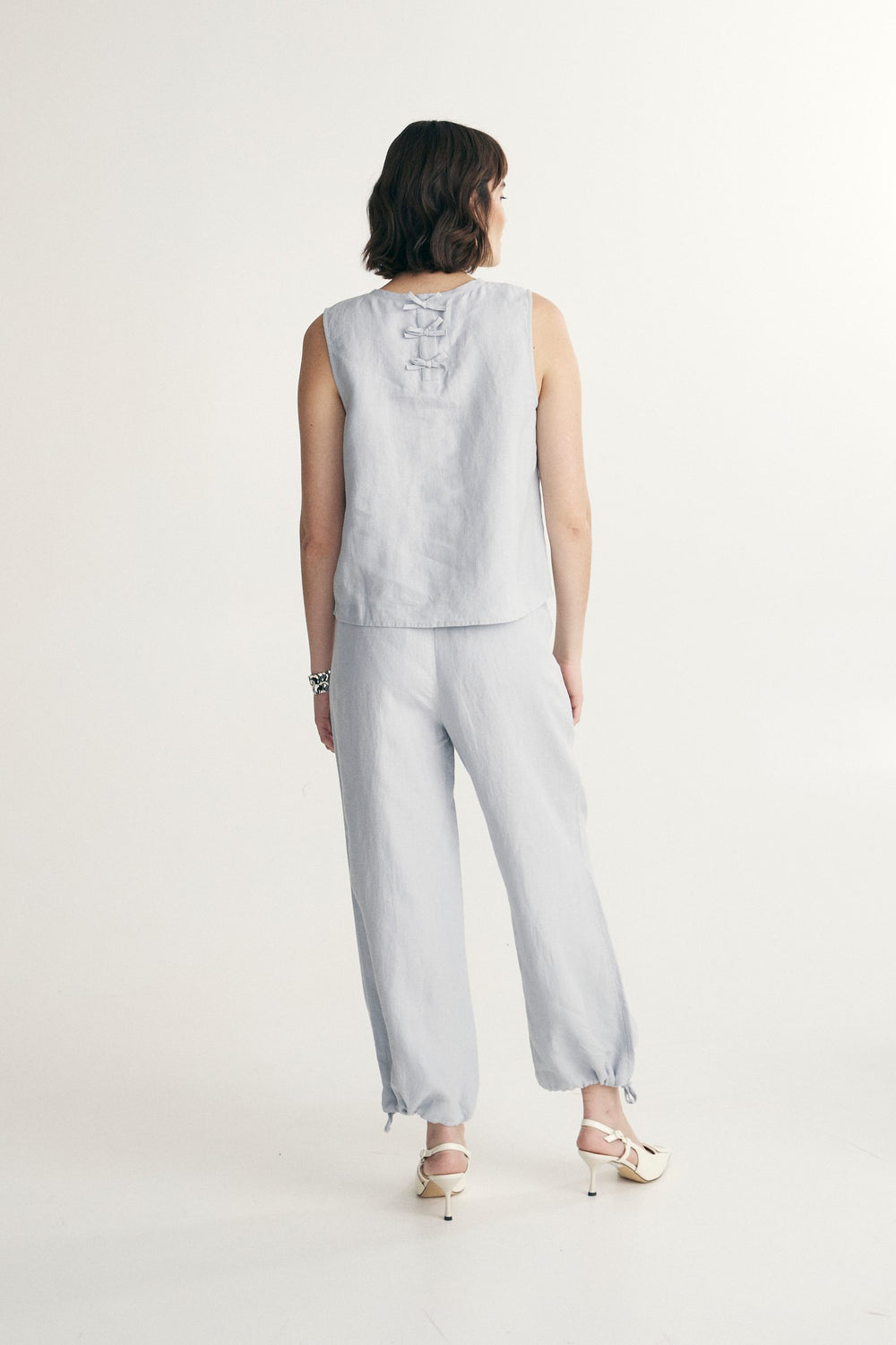 Sleeveless linen top
