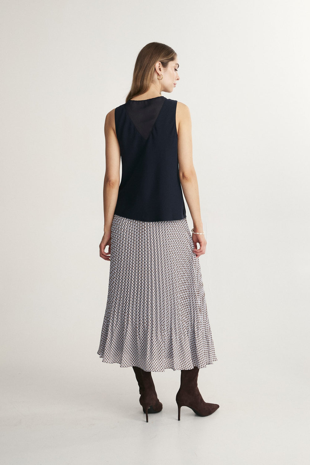 V-neck sleeveless top