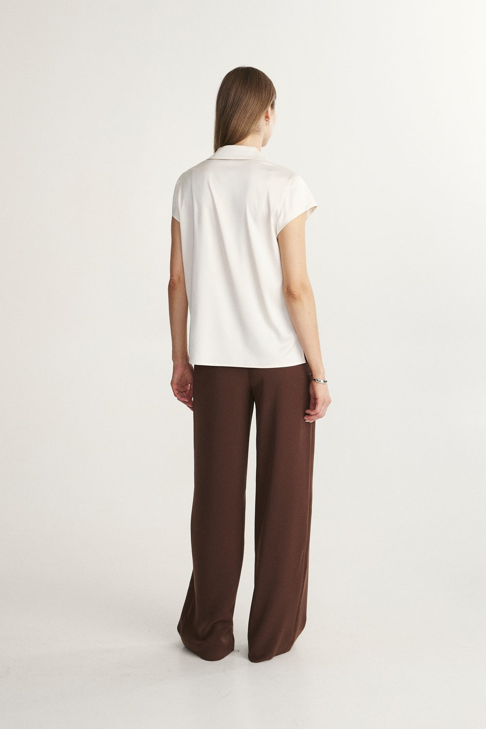 Short-sleeve satin top