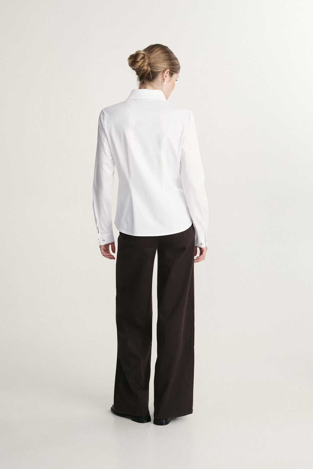 chemise ajustée à col montant
