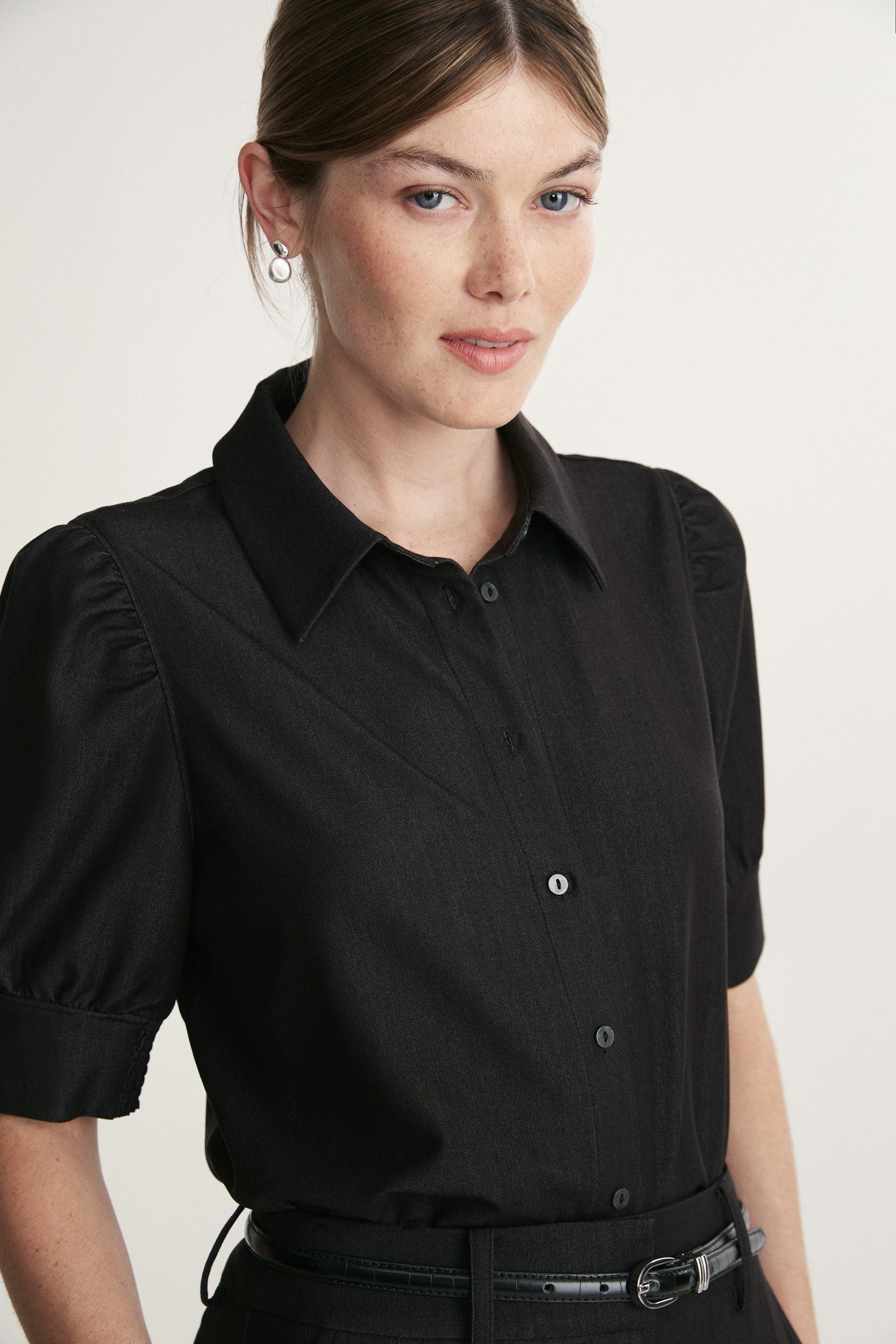 Chemise à manches bouffantes