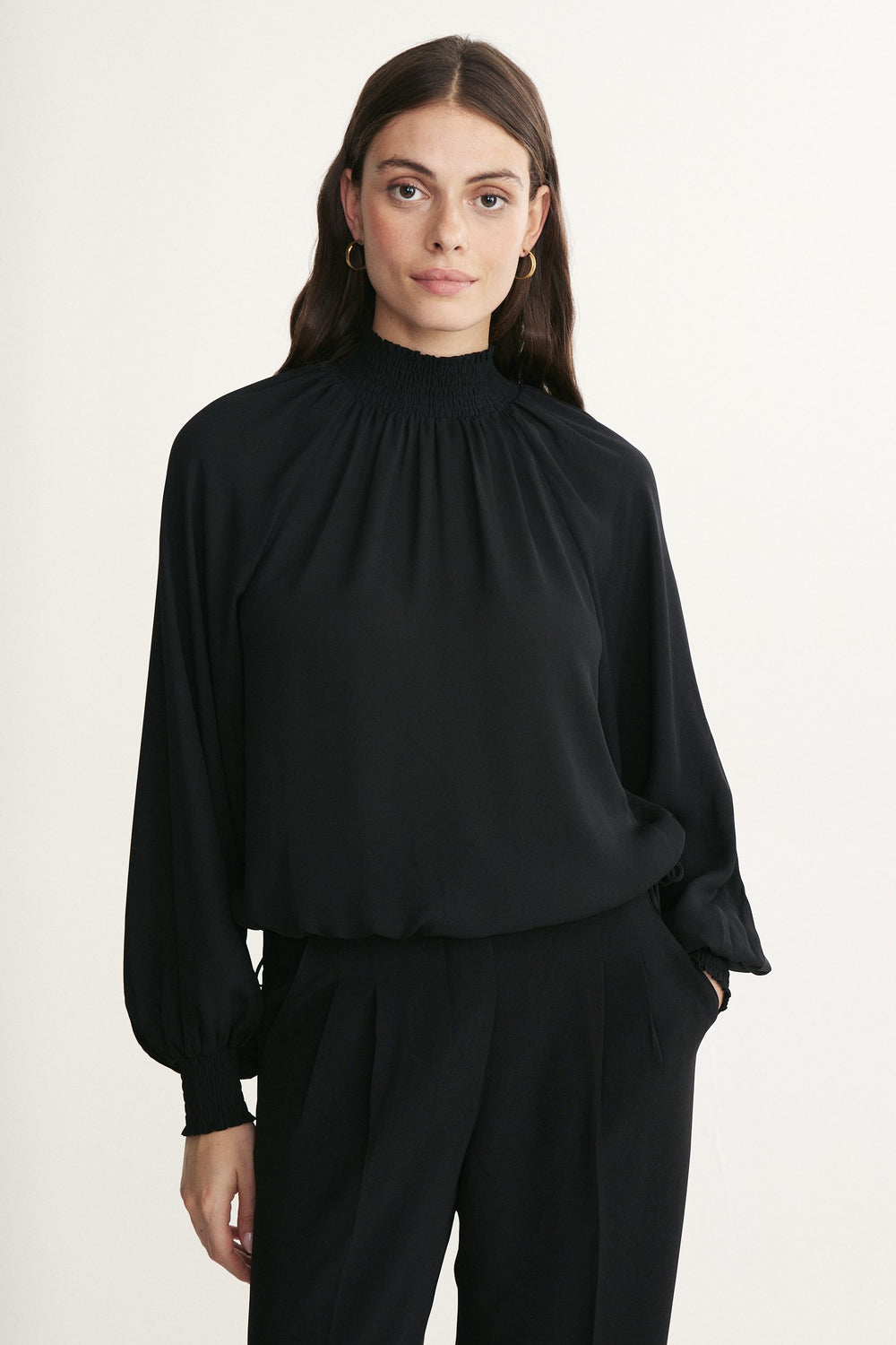 Blouse à manches ballon et détails froncés