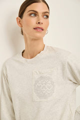 Sweatshirt with embroidered po