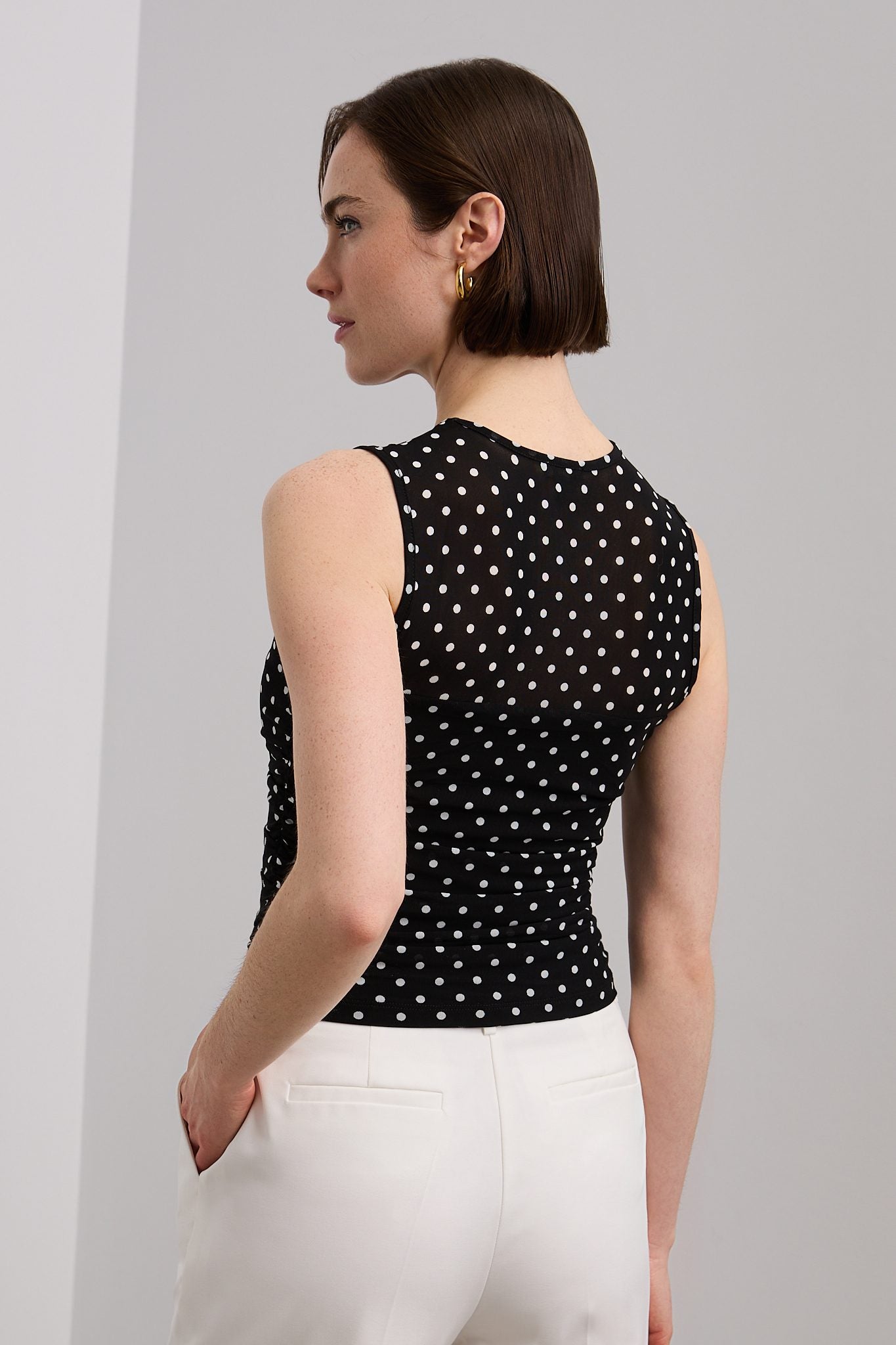Haut à pois en micro filet à fronces