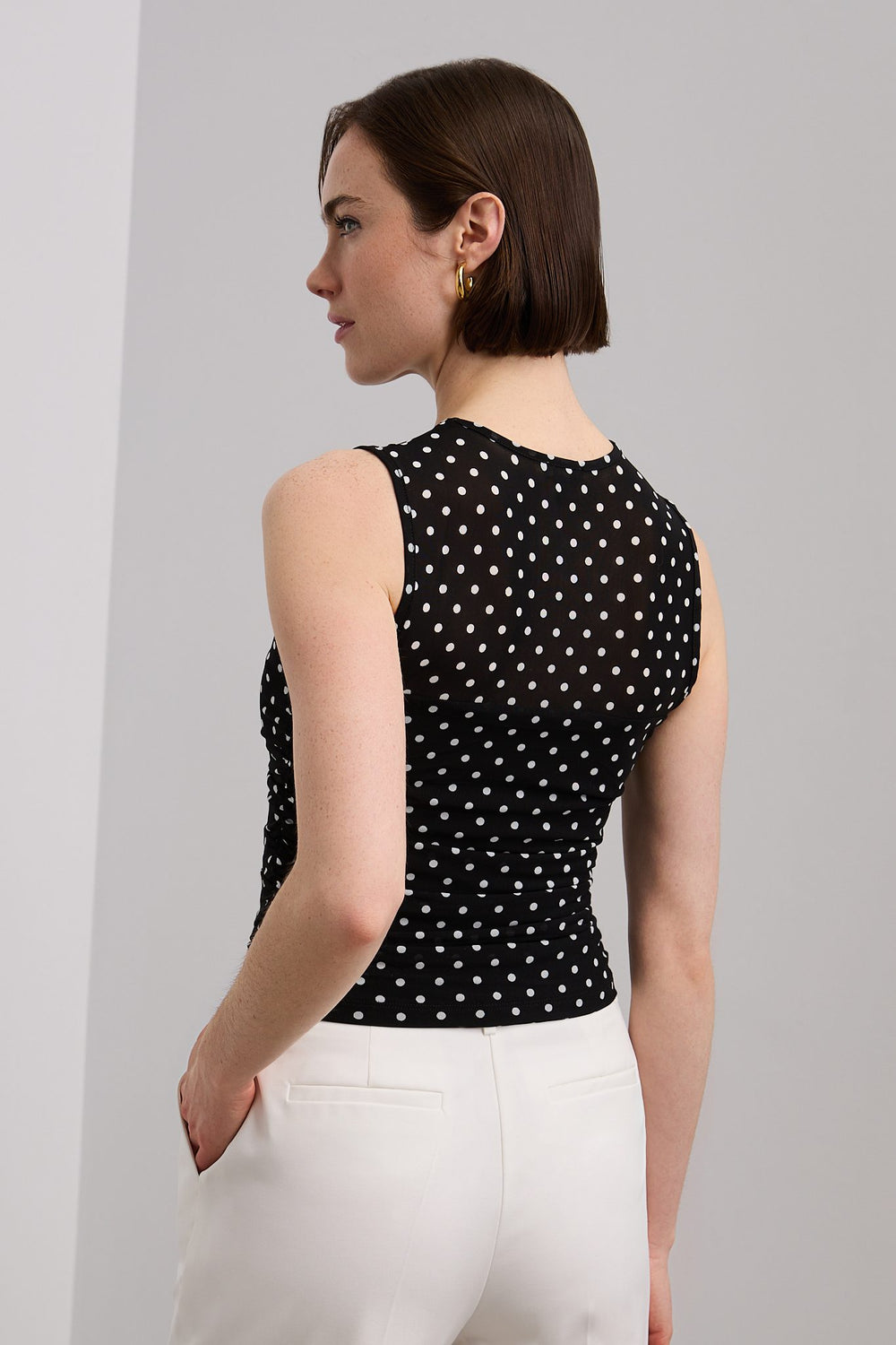 Haut à pois en micro filet à fronces