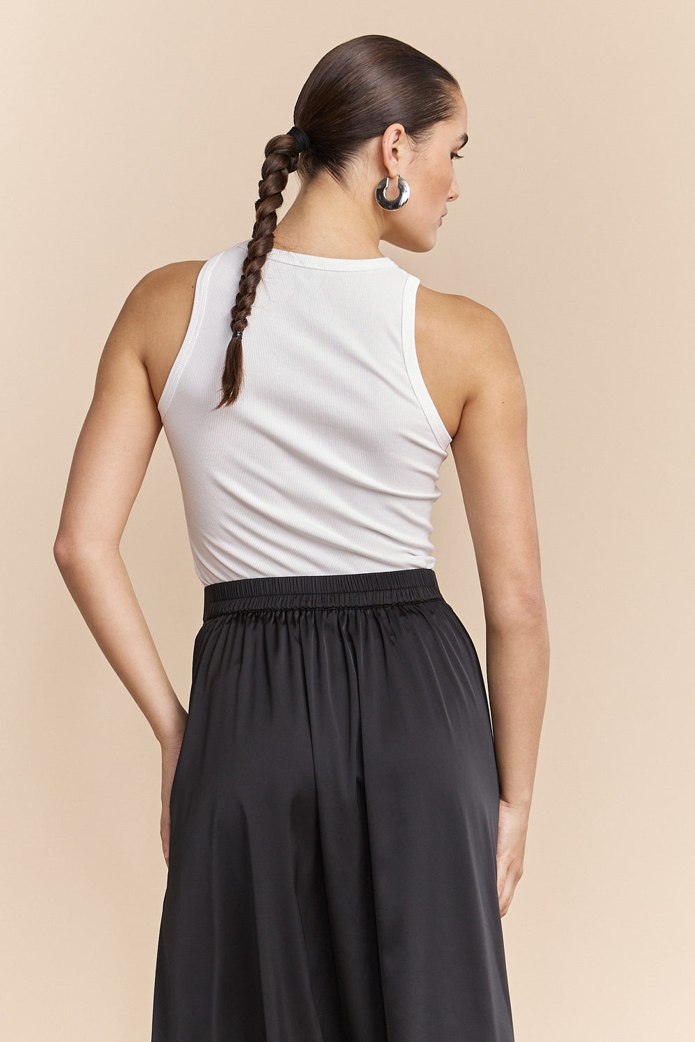 Ribbed sleeveless top with lace